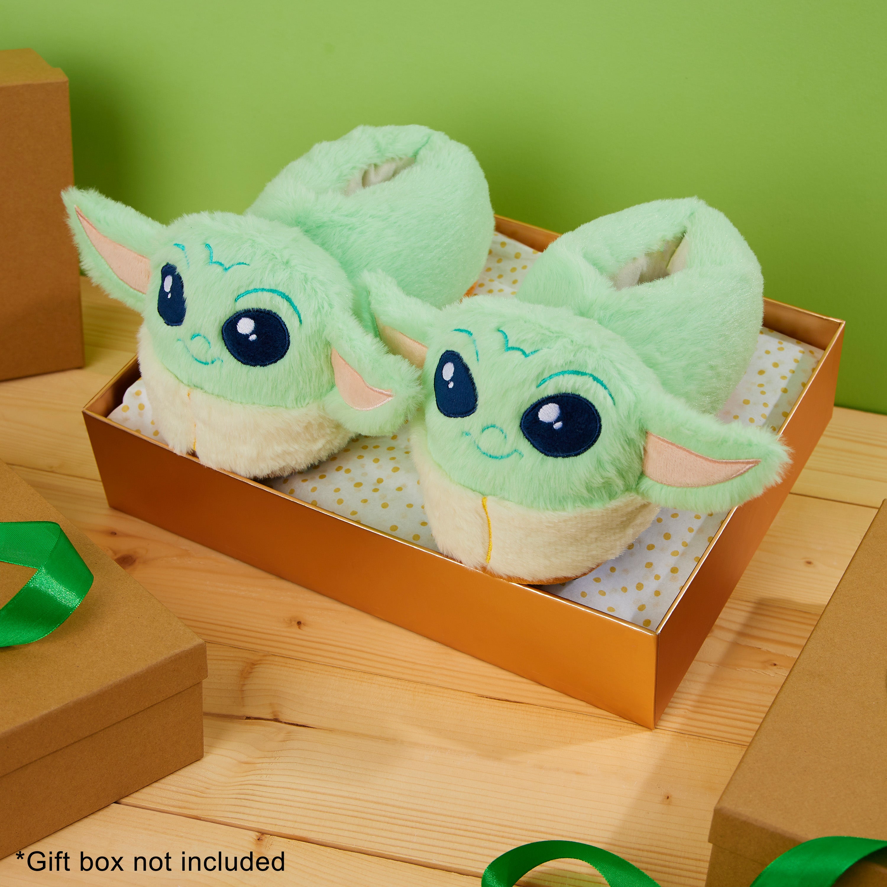 disney-baby-yoda-chaussons-enfant-3d-peluche-vert-antidescapant image 2