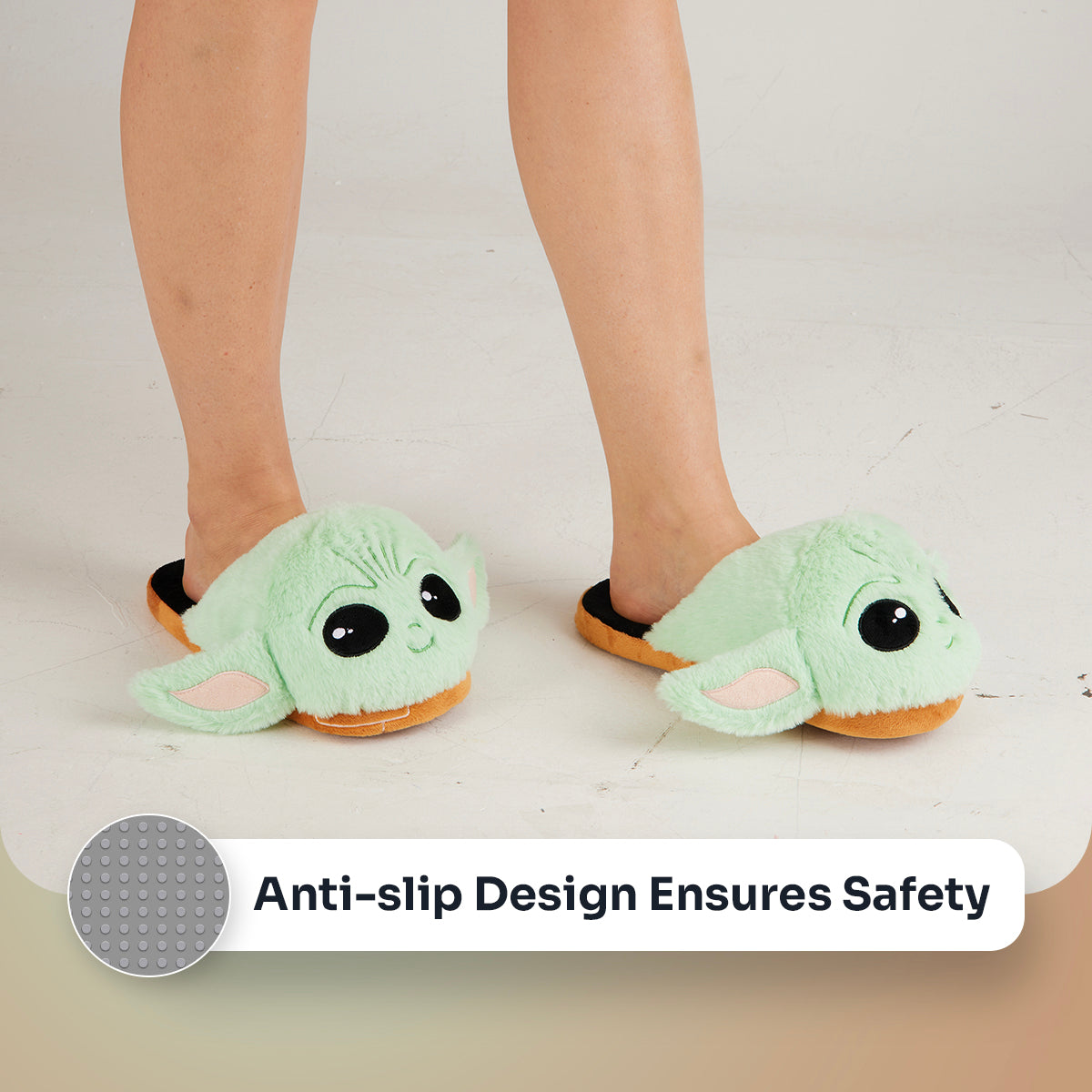 get-trend-disney-baby-yoda-chaussons-peluche-femme-antid-rapants image 3
