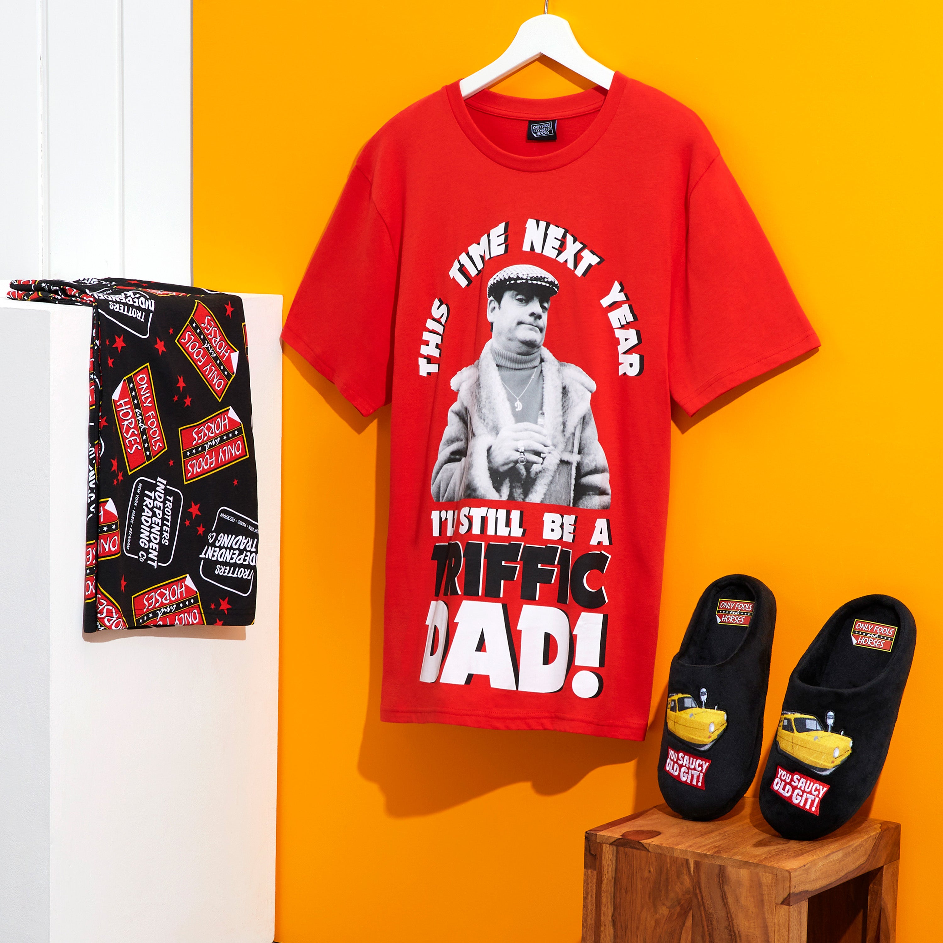 only-fools-and-horses-pyjama-short-homme-coton-rouge-noir image 2
