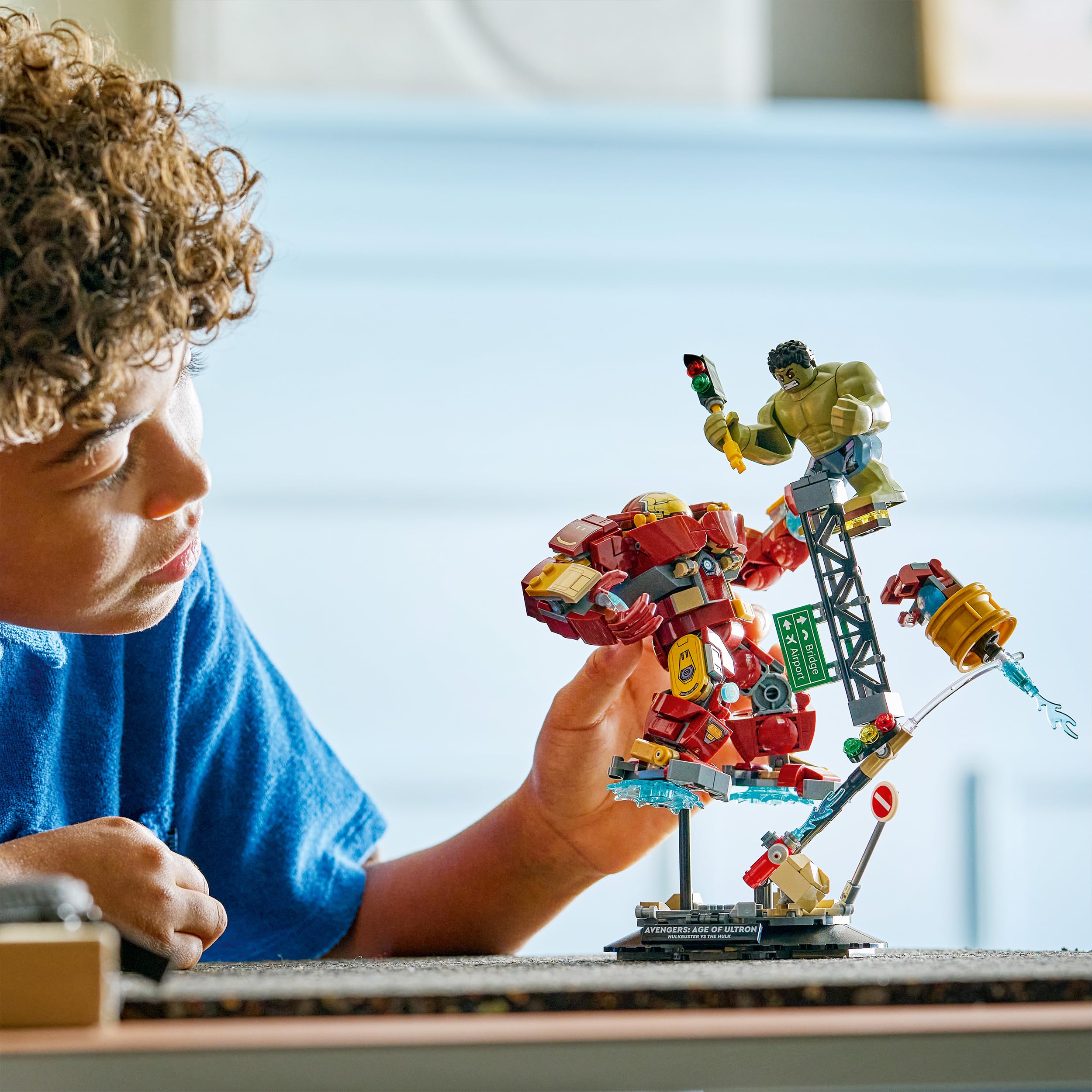 lego-marvel-76343-hulkbuster-contre-hulk-construction-413-pi-ces image 8