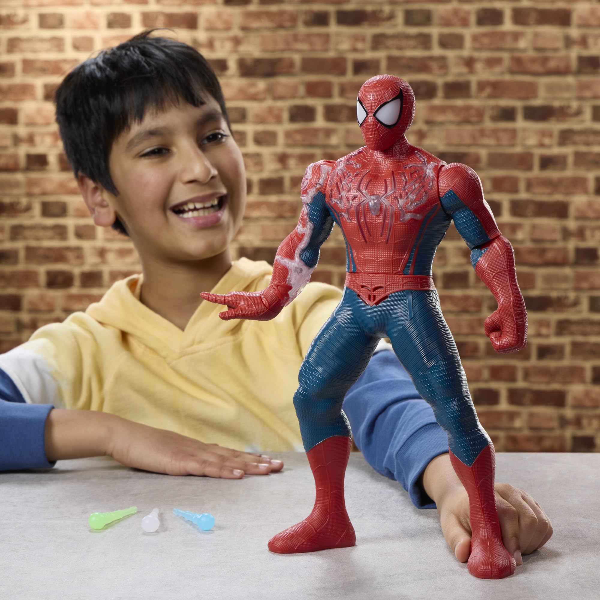 hasbro-spider-man-figurine-charge-d-nergie-36-8-cm-sons image 5