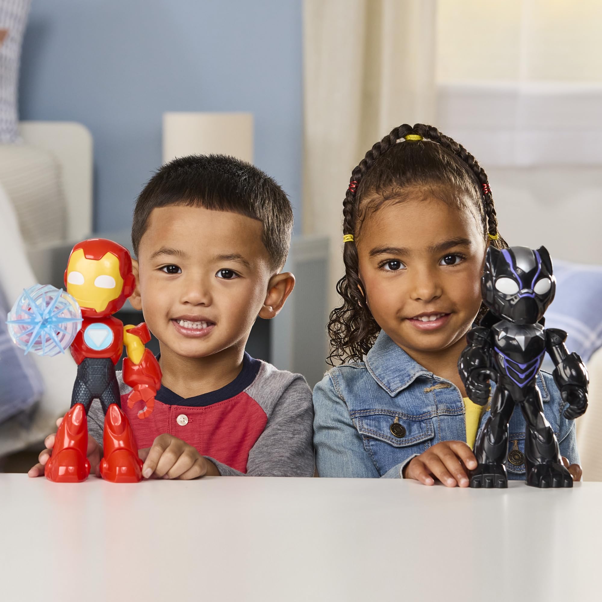 marvel-iron-man-amis-black-panther-figurine-22-8-cm-bouclier image 8
