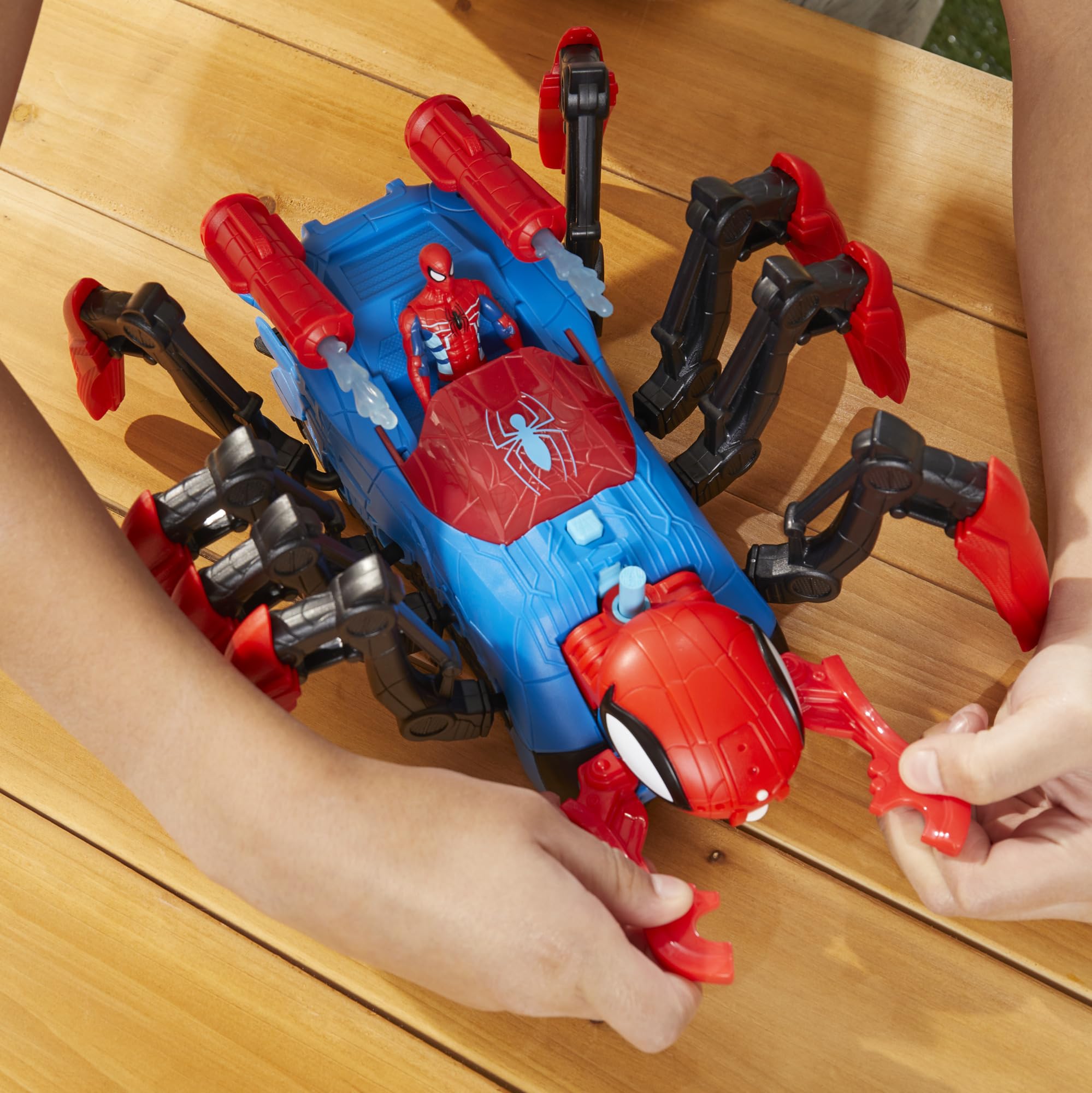 marvel-spider-man-araign-e-de-combat-voiture-jouet-avec-figurine-10cm-d-s-4-ans image 5