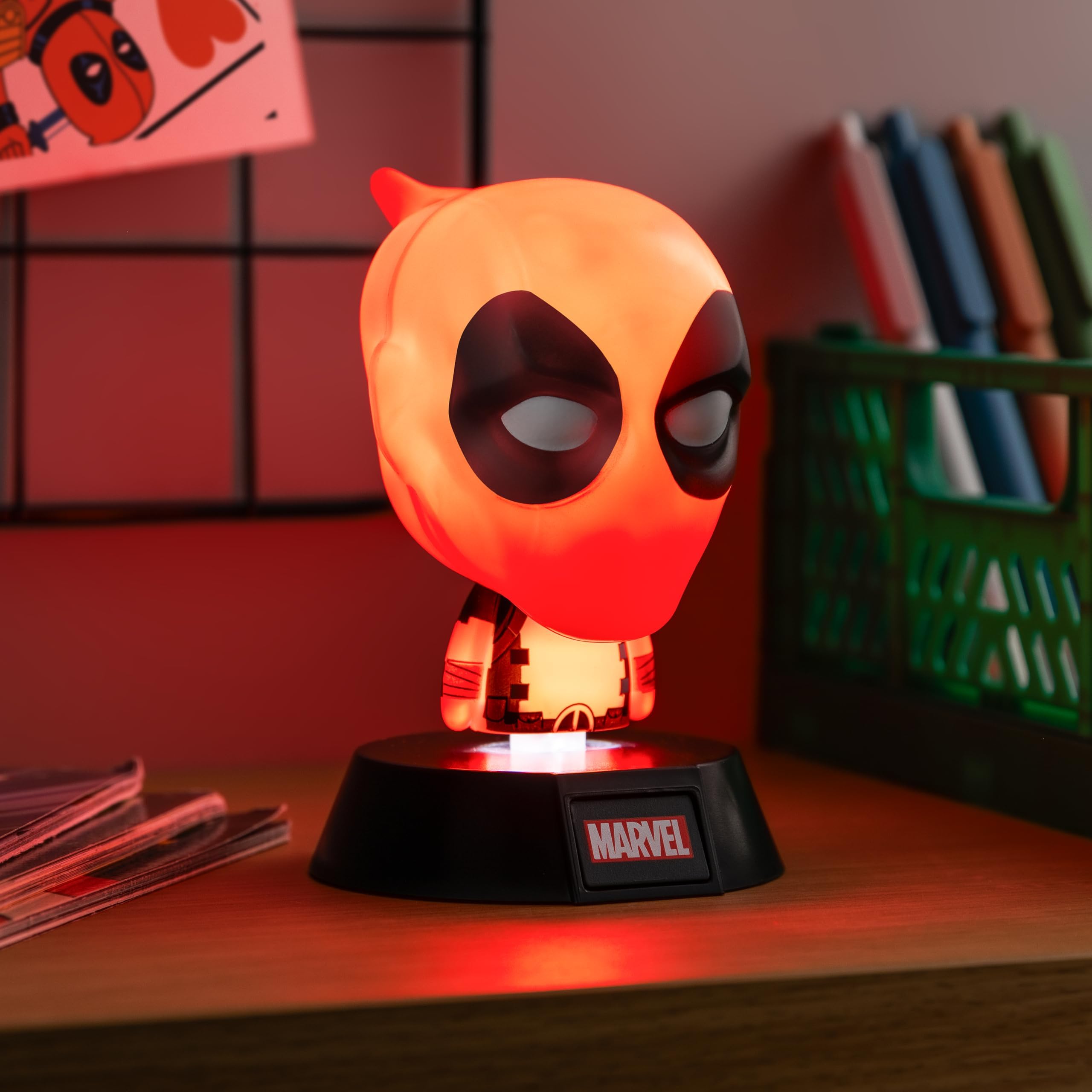 marvel-deadpool-lampe-ic-ne-3d-veilleuse-bureau-piles-aaa image 8