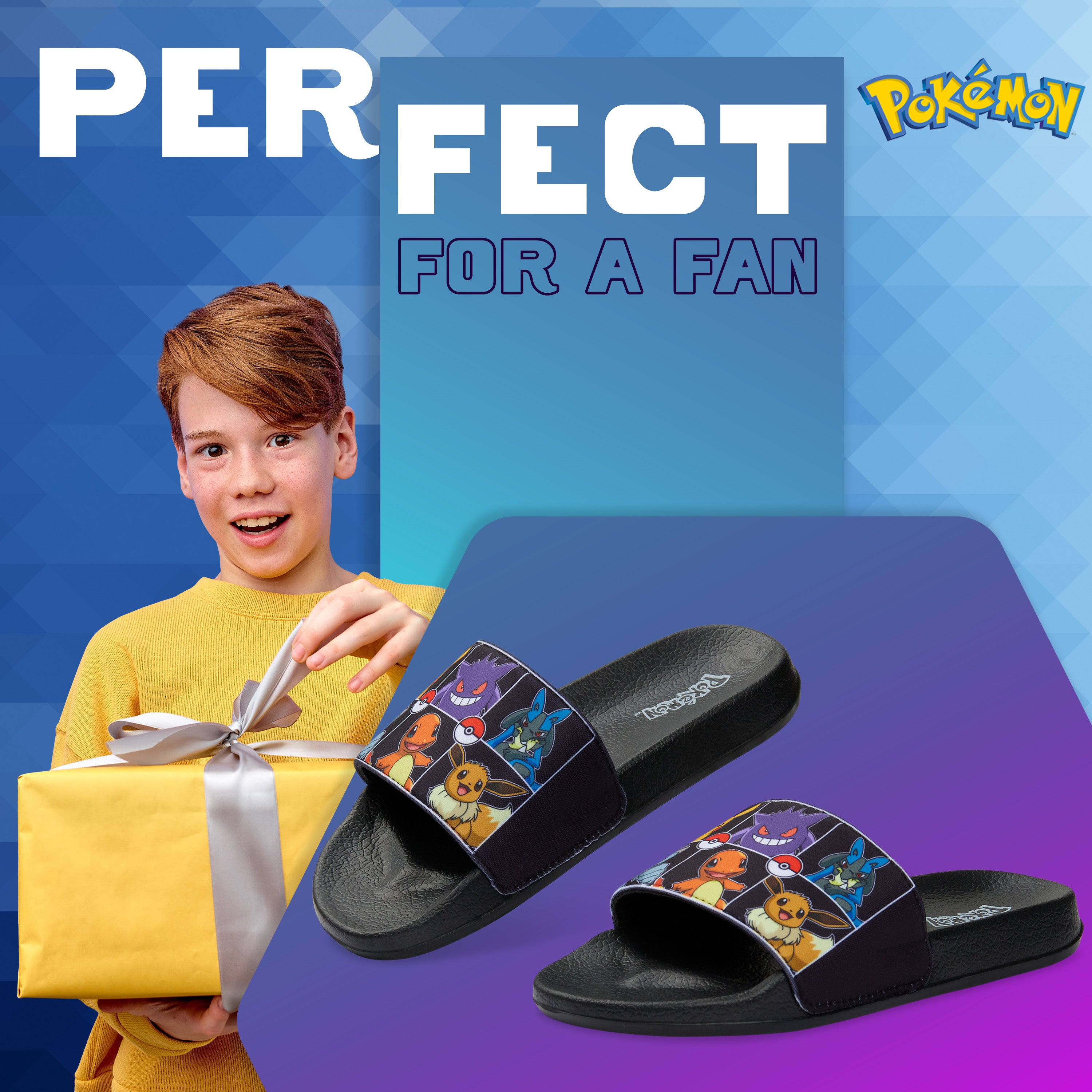 pok-mon-claquettes-gar-on-piscine-plage-noires-pikachu image 3