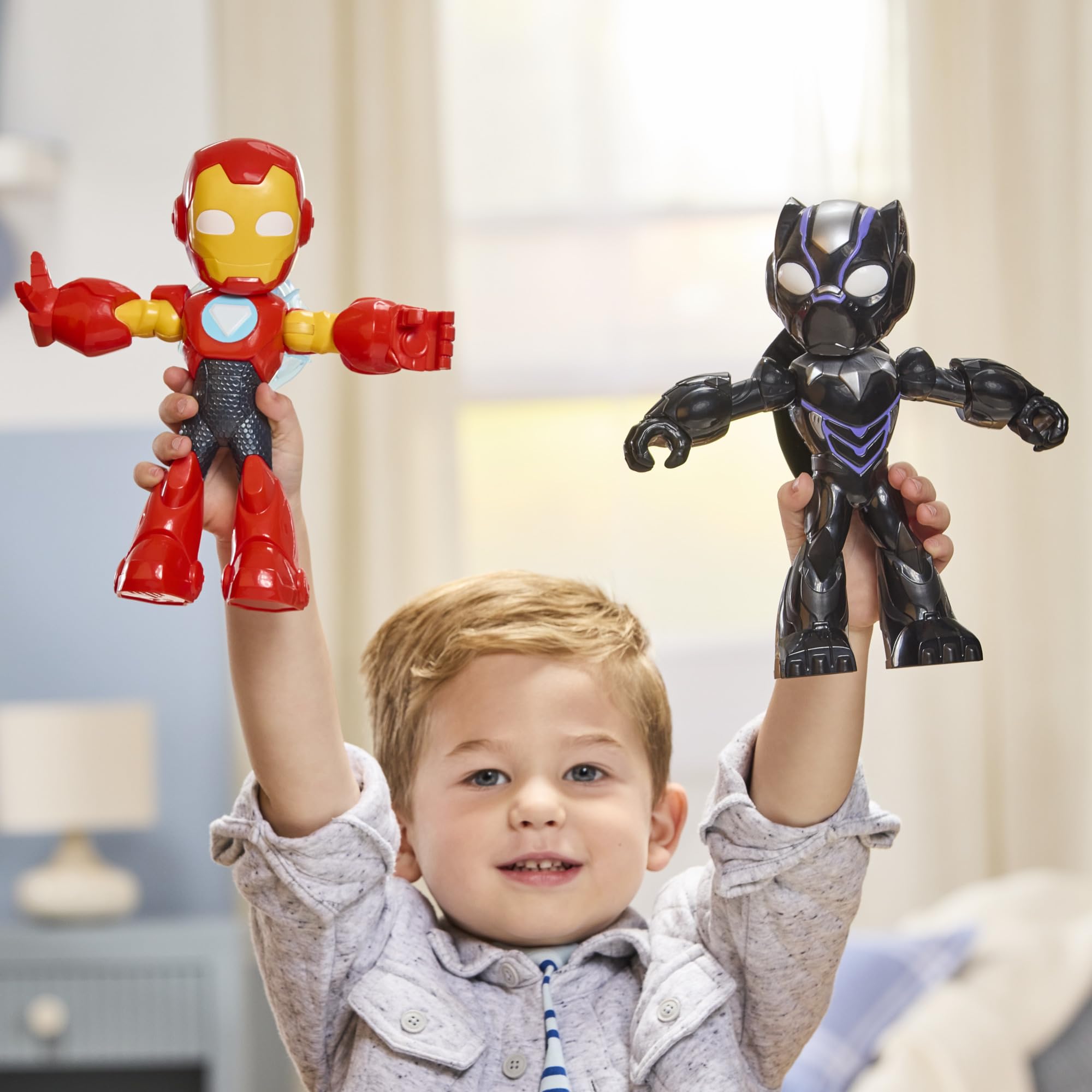 marvel-iron-man-amis-black-panther-figurine-22-8-cm-bouclier image 7