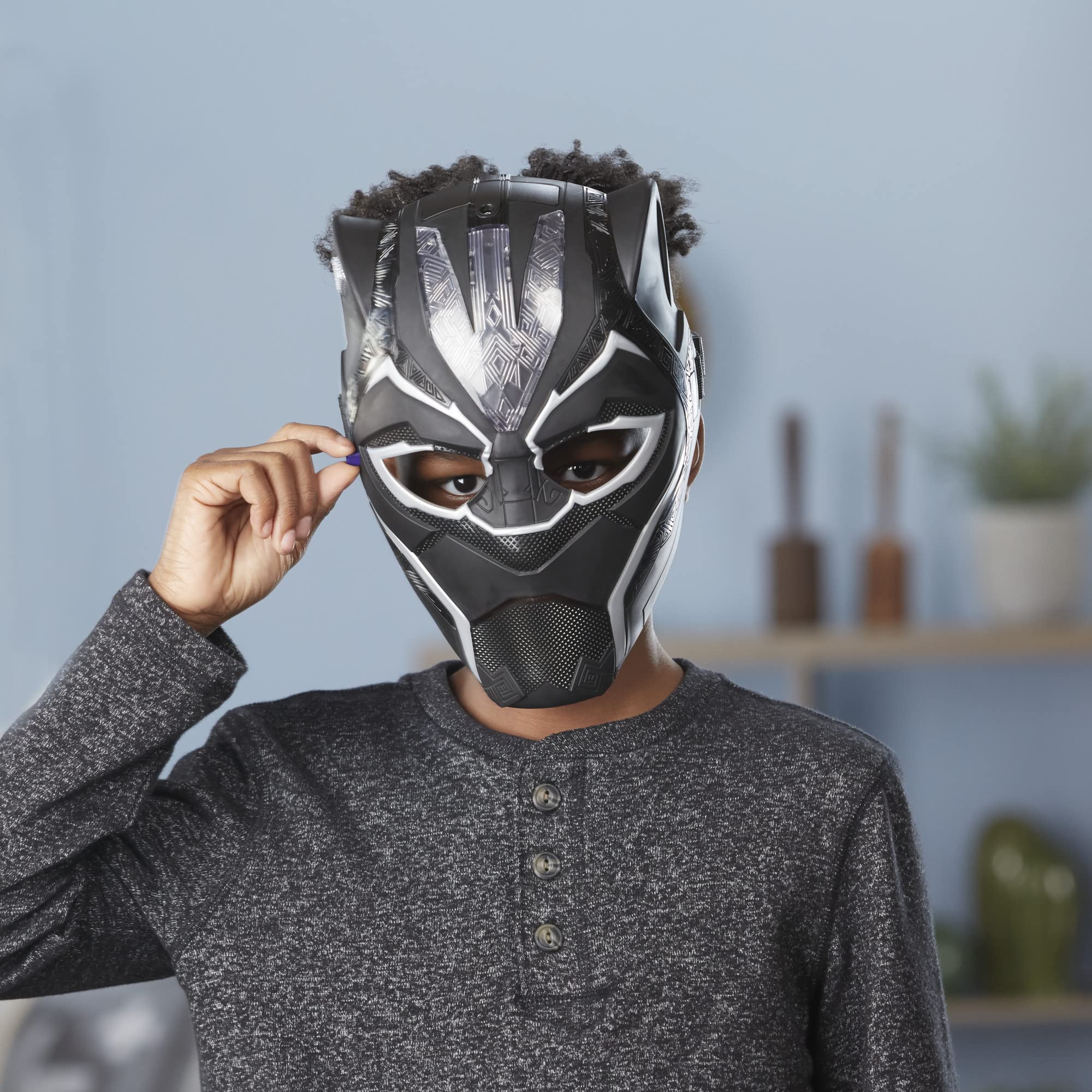 marvel-studios-legacy-black-panther-masque-vibranium-fx-lumineux image 7