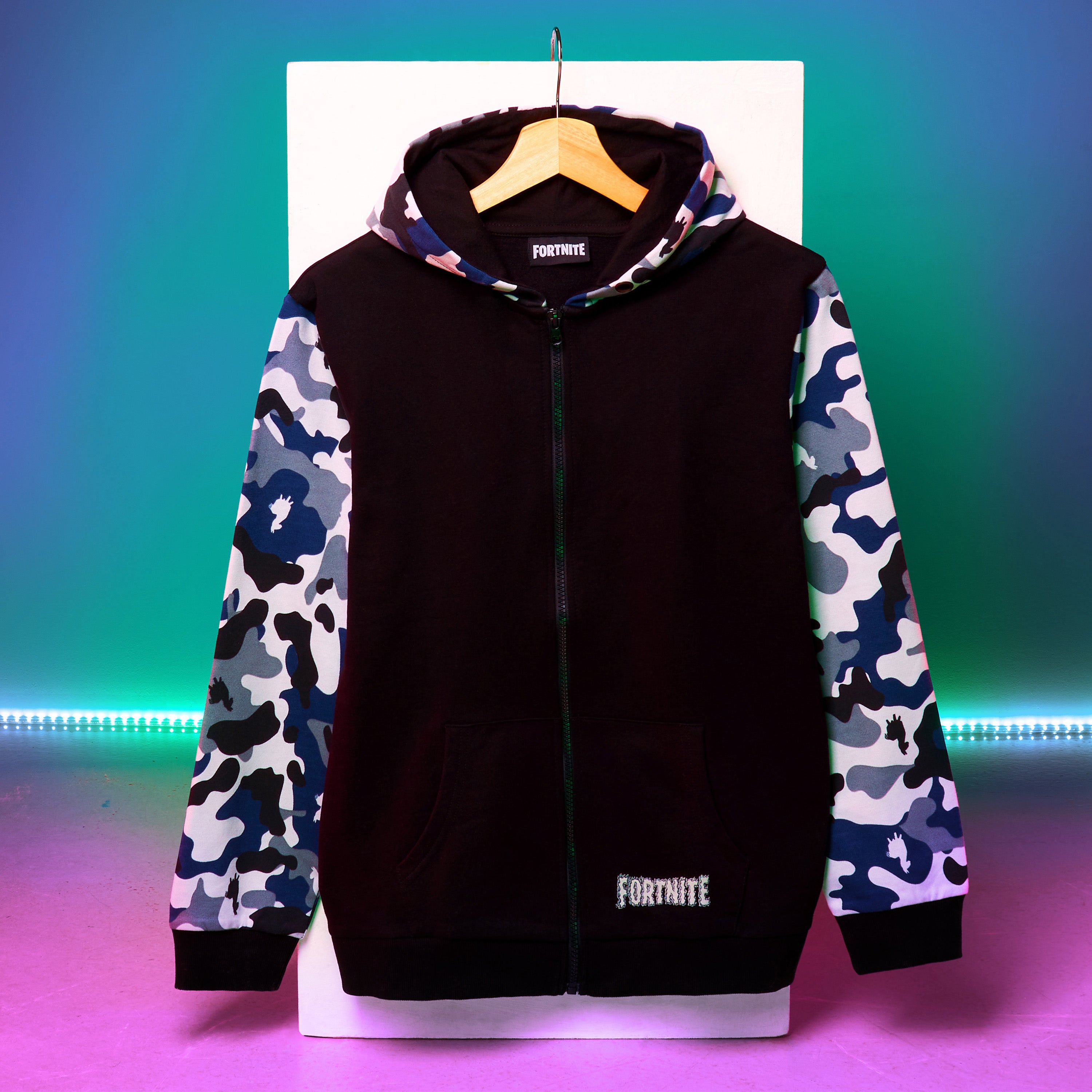 fortnite-sweat-gar-on-zipp-capuche-11-12-ans-gaming-poches image 5