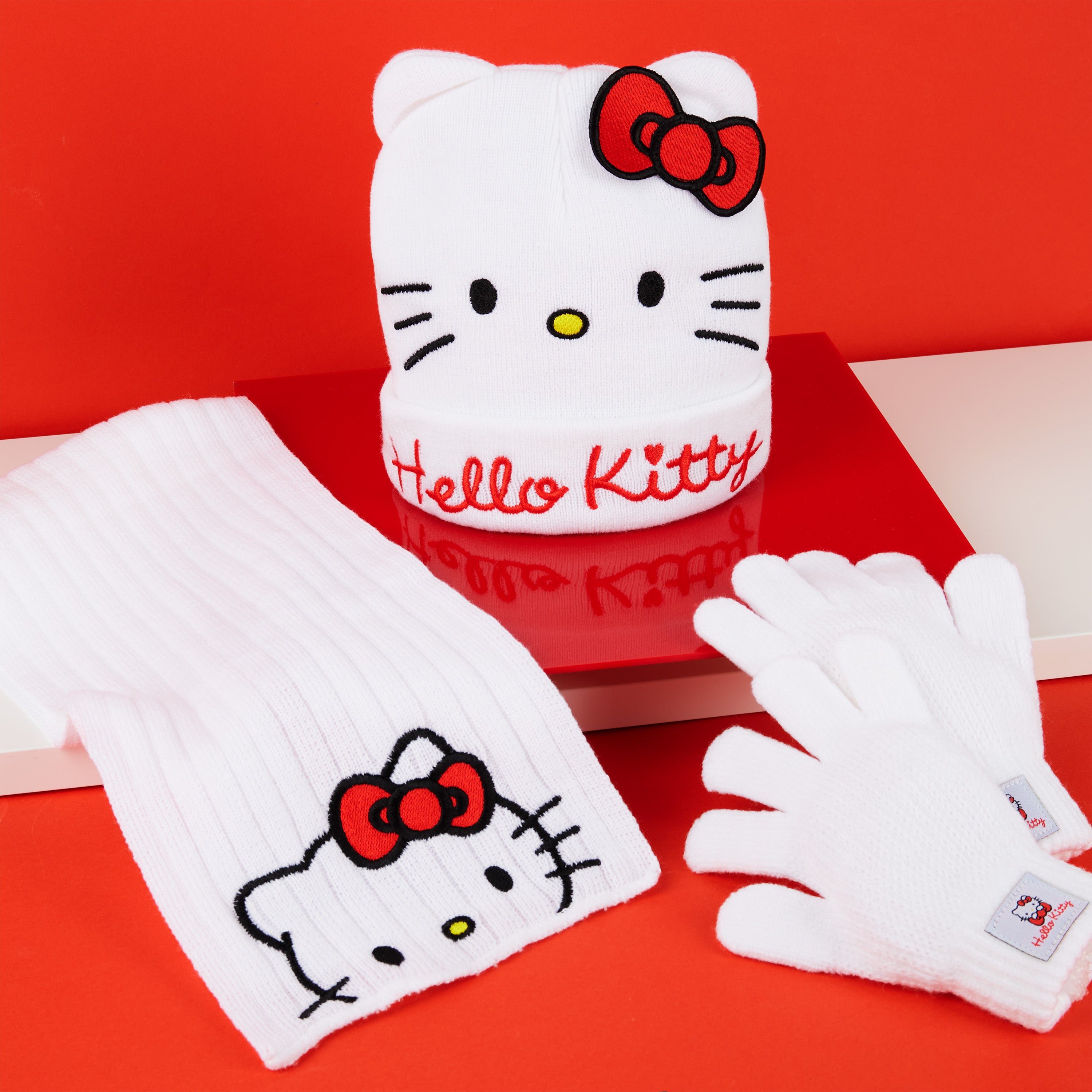 get-trend-hello-kitty-ensemble-bonnet-charpe-gants-fille-3-pi-ces image 5