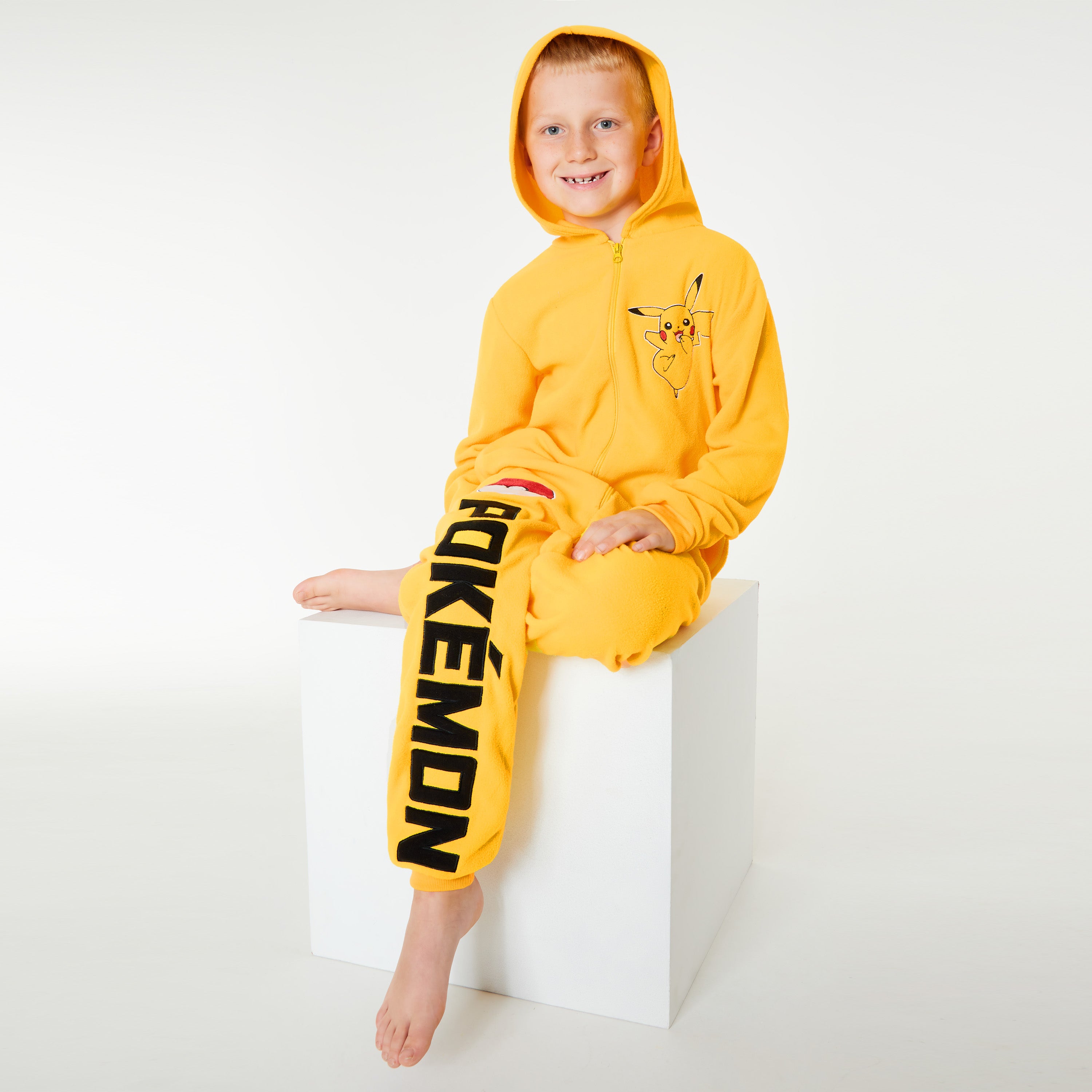 pok-mon-combi-pyjama-gar-on-polaire-capuche-7-8-ans image 2
