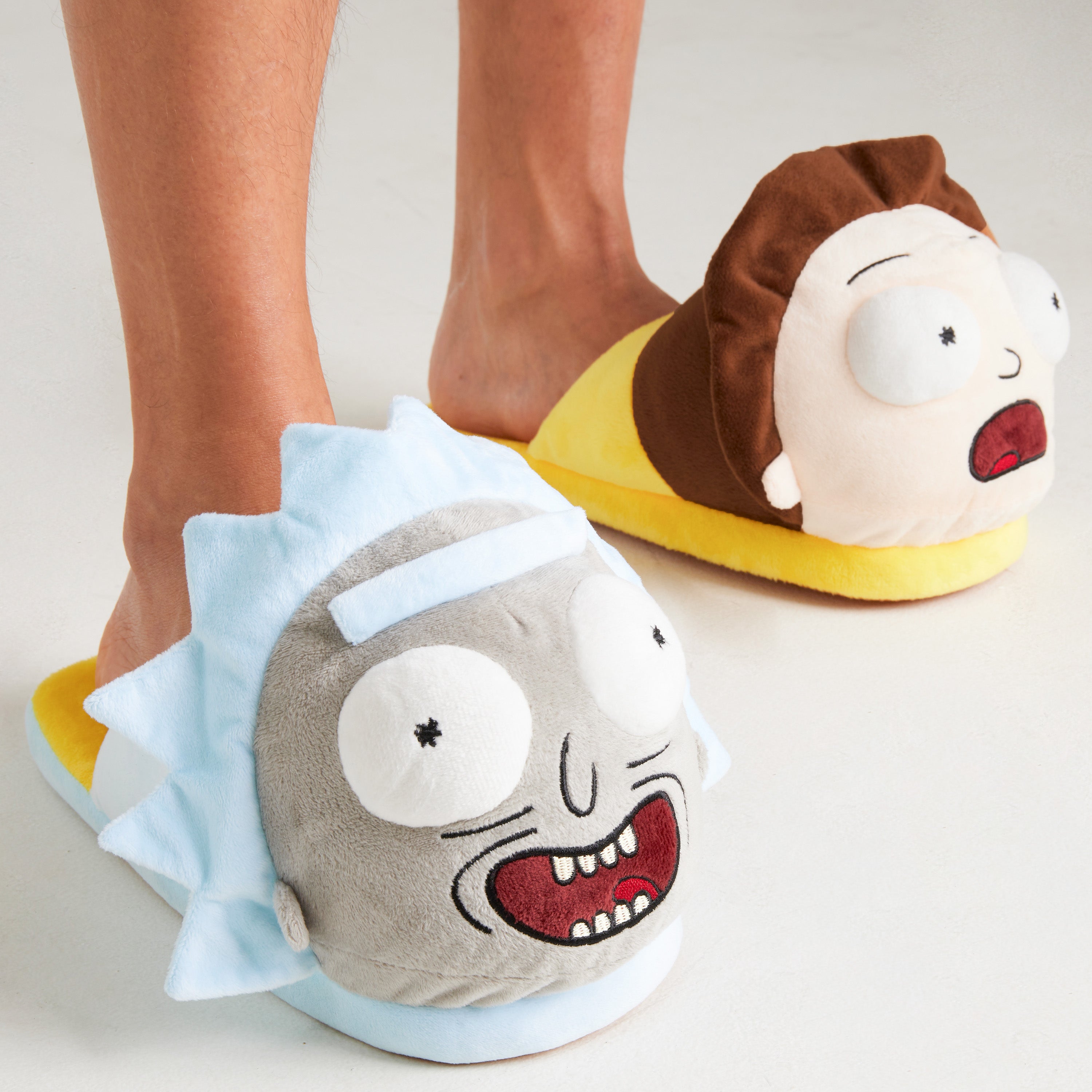 get-trend-rick-and-morty-chaussons-peluche-homme-3d-antid-rapants image 5