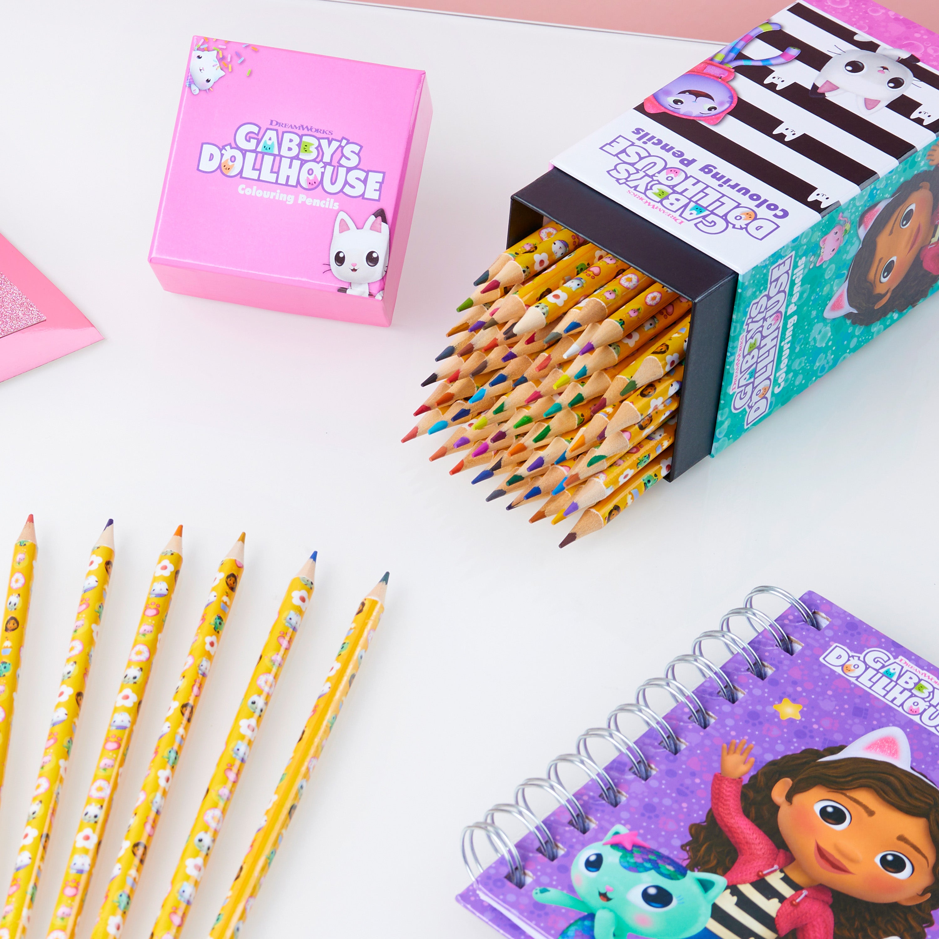 gabby-s-dollhouse-crayons-de-couleur-enfant-bo-te-72 image 2
