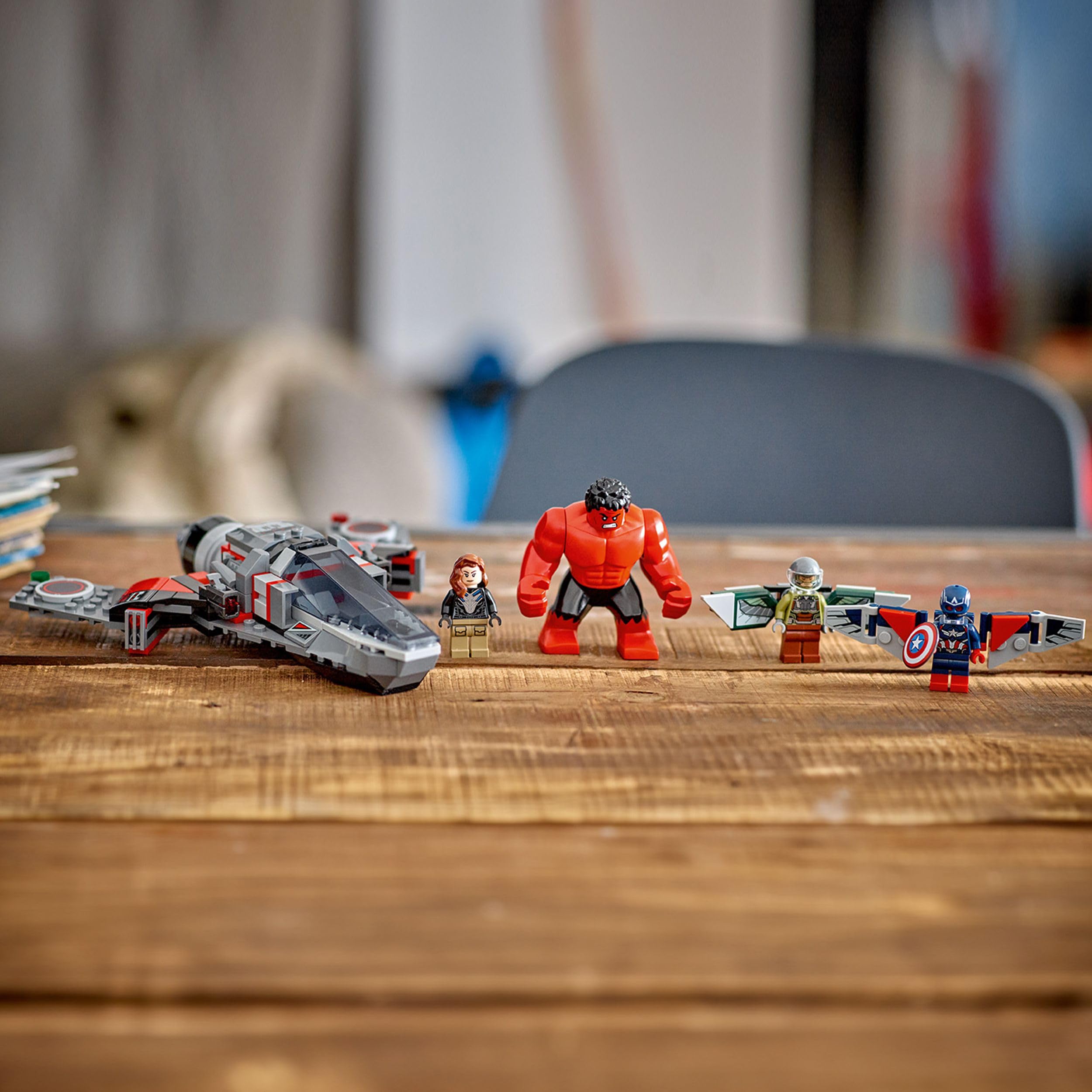 lego-marvel-76292-captain-america-vs-hulk-rouge-avion-7-ans image 4