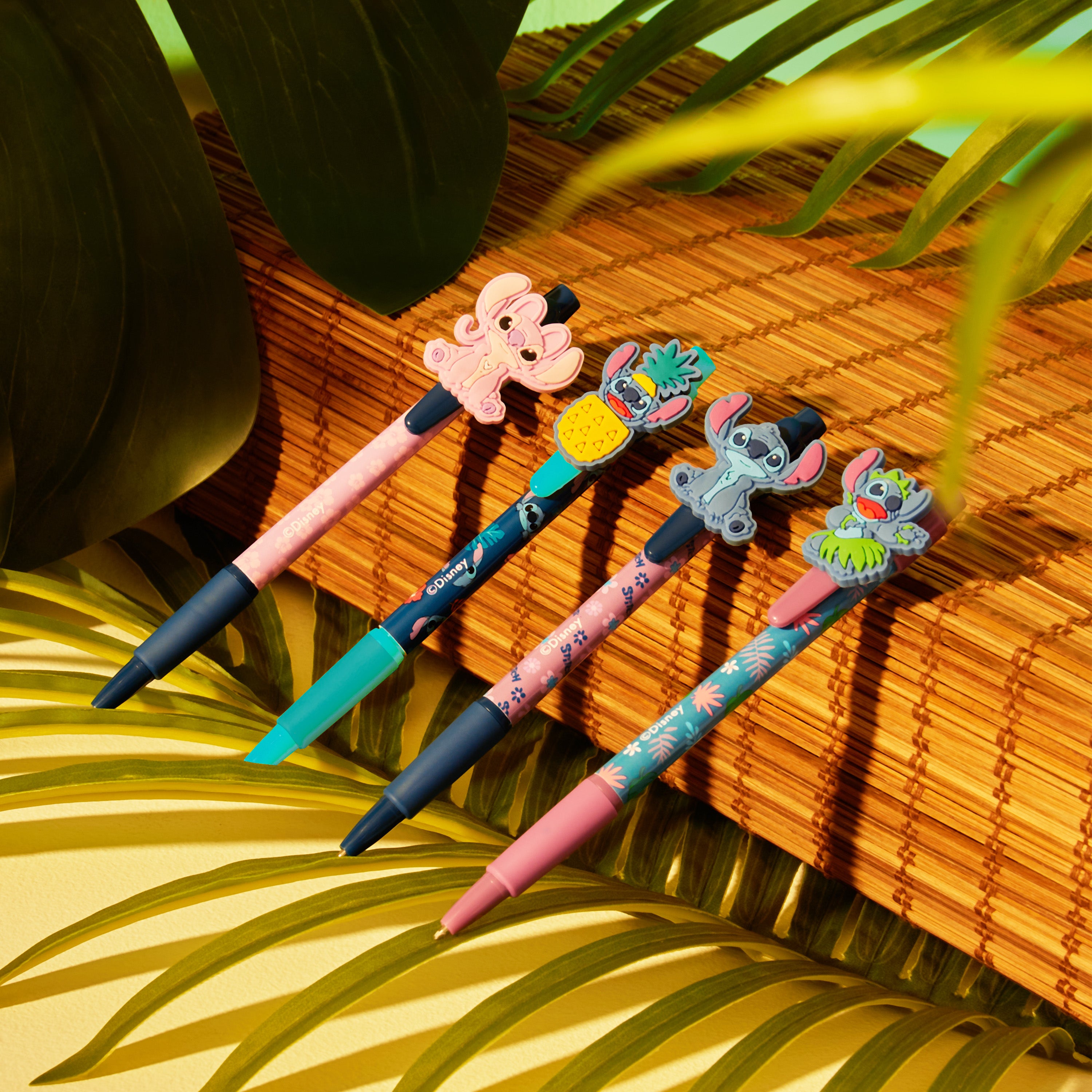 disney-stitch-set-4-stylos-bille-noirs-3d image 4