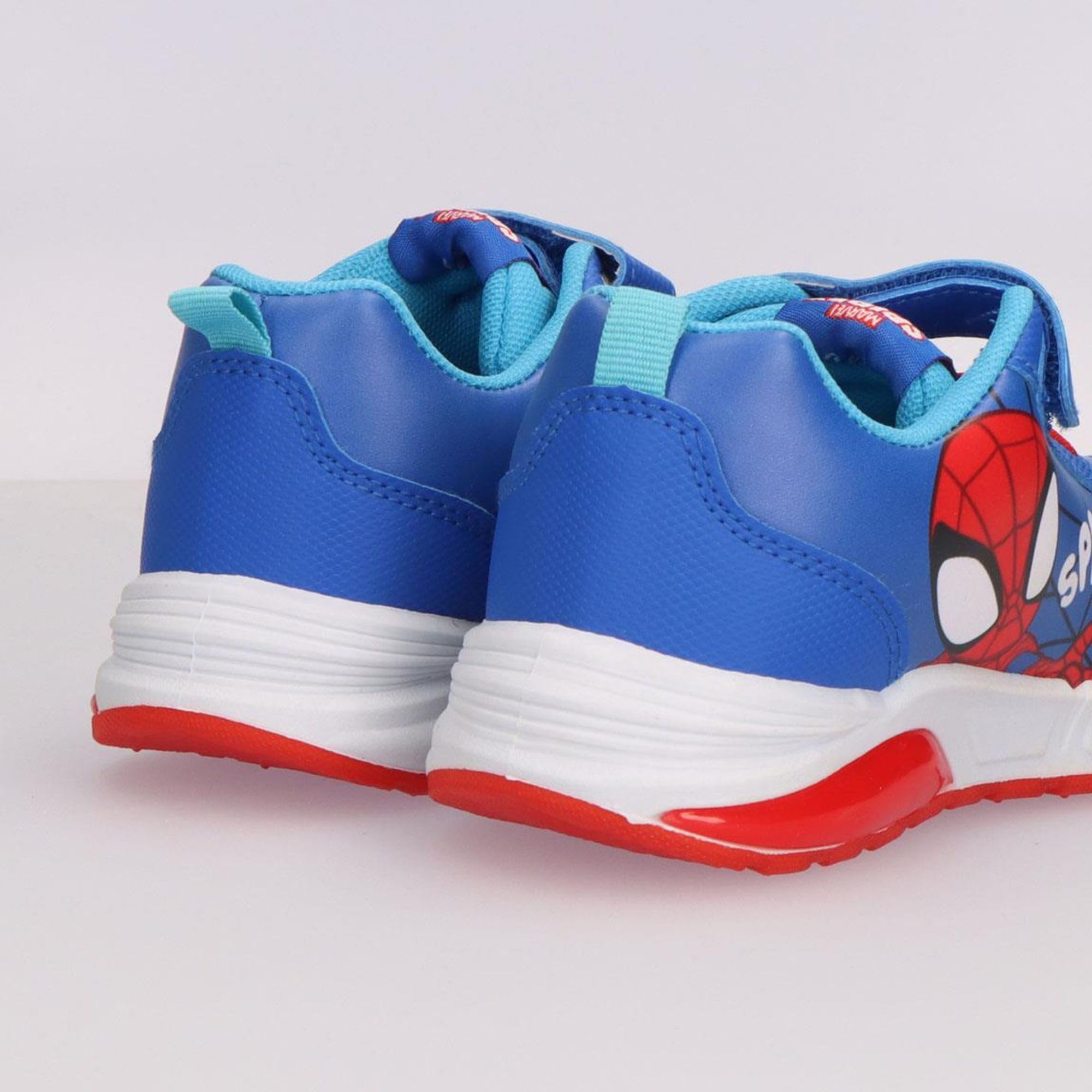 marvel-spidey-baskets-lumineuses-gar-on-bleu-28-eu image 5