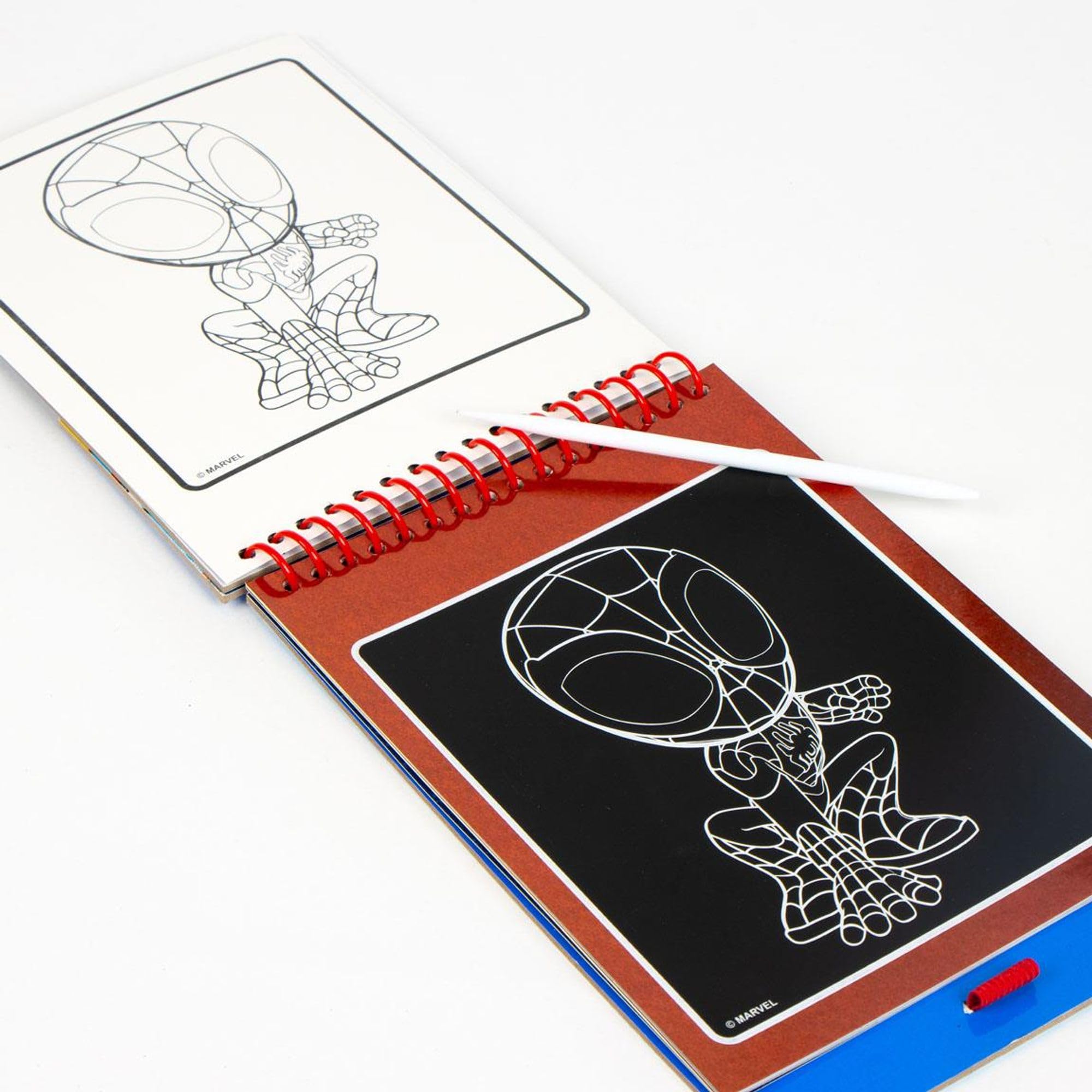 marvel-spidey-set-papeterie-scratch-book-enfant-autocollants image 2