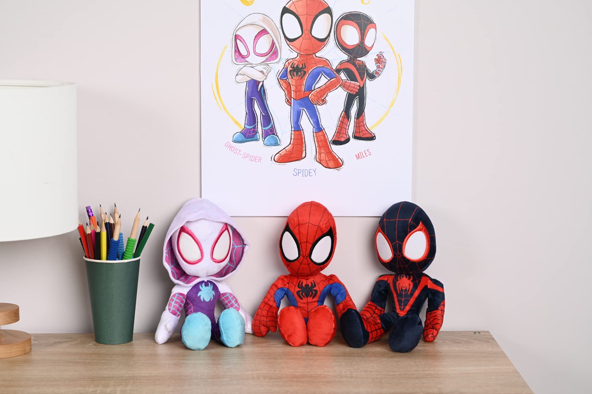 disney-spidey-miles-morales-peluche-25-cm-yeux-phosphorescents image 6