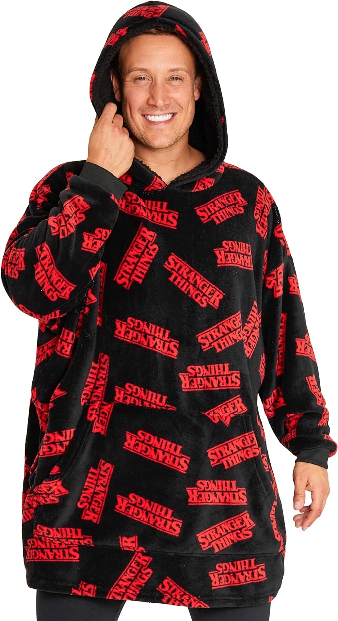 get-trend-stranger-things-sweat-plaid-capuche-noir-rouge-polaire image 1