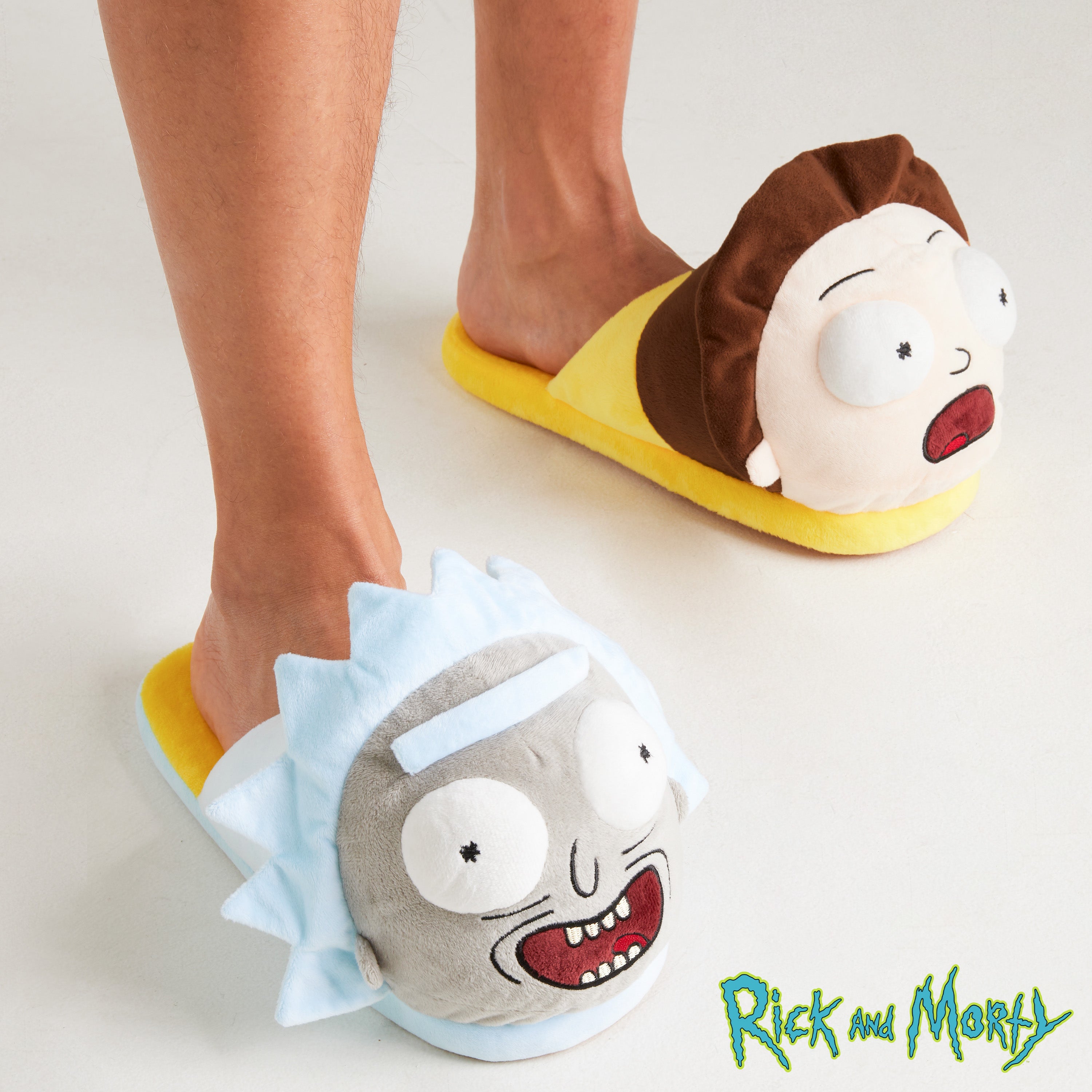 get-trend-rick-and-morty-chaussons-peluche-homme-3d-antid-rapants image 2