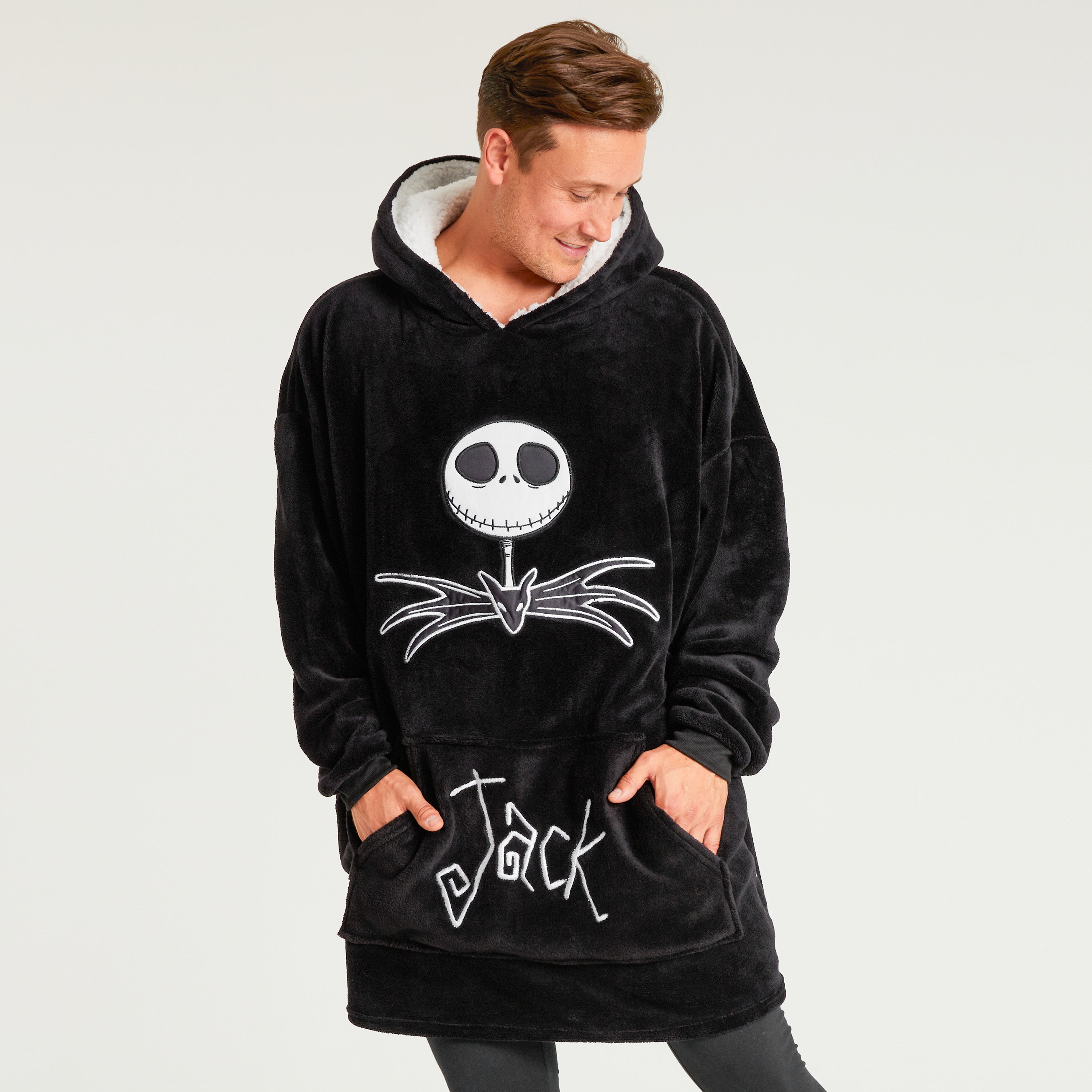 disney-jack-skellington-plaid-capuche-femme-oversize-noir image 4