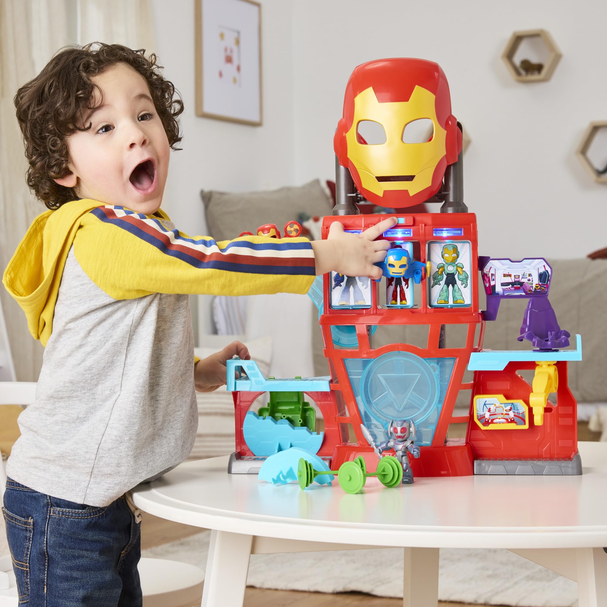 marvel-iron-man-awesome-friends-coffret-qg-iron-man-playset-1 image 7