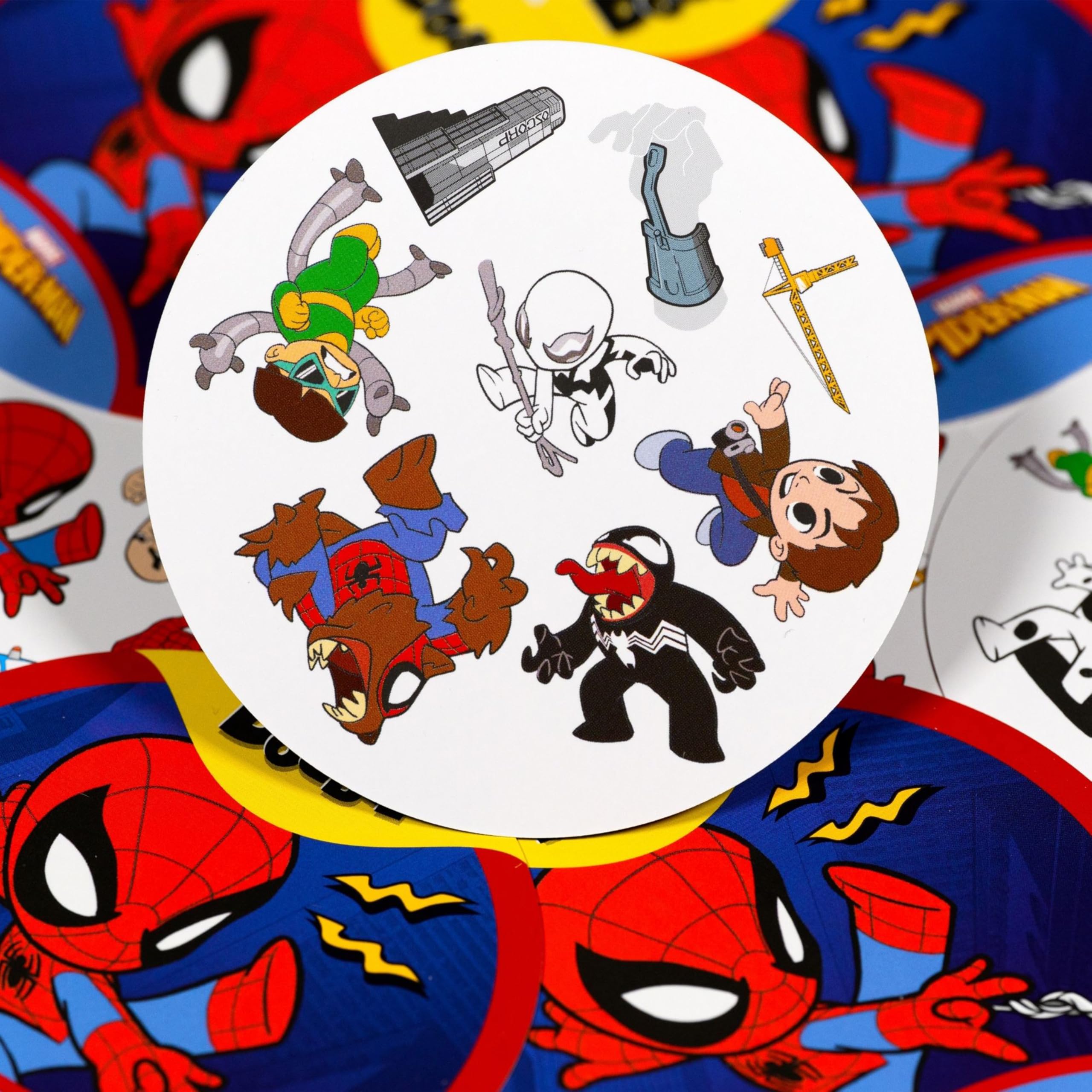 dobble-spider-man-jeu-de-cartes-55-cartes-6-ans image 6