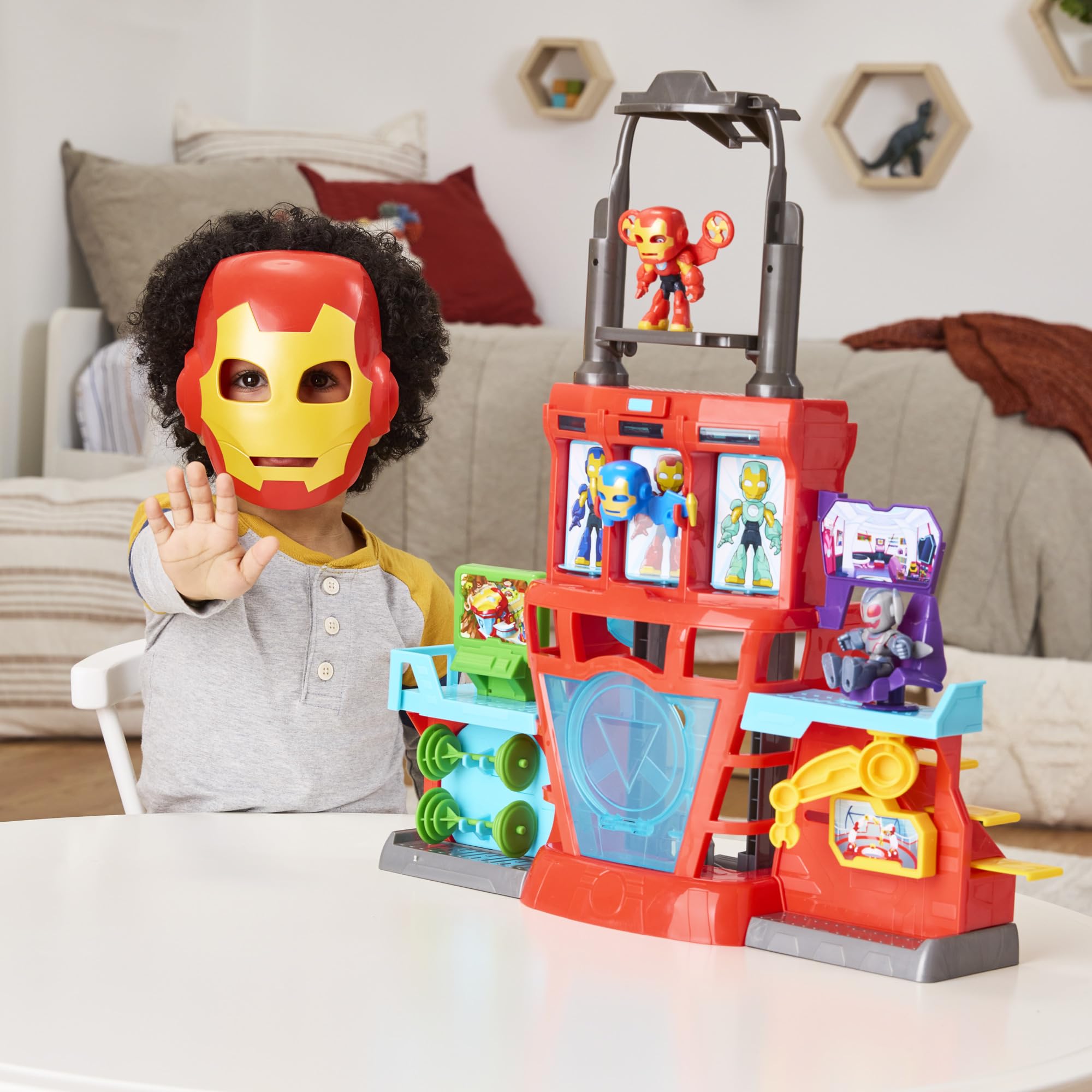 marvel-iron-man-awesome-friends-coffret-qg-iron-man-playset-1 image 6