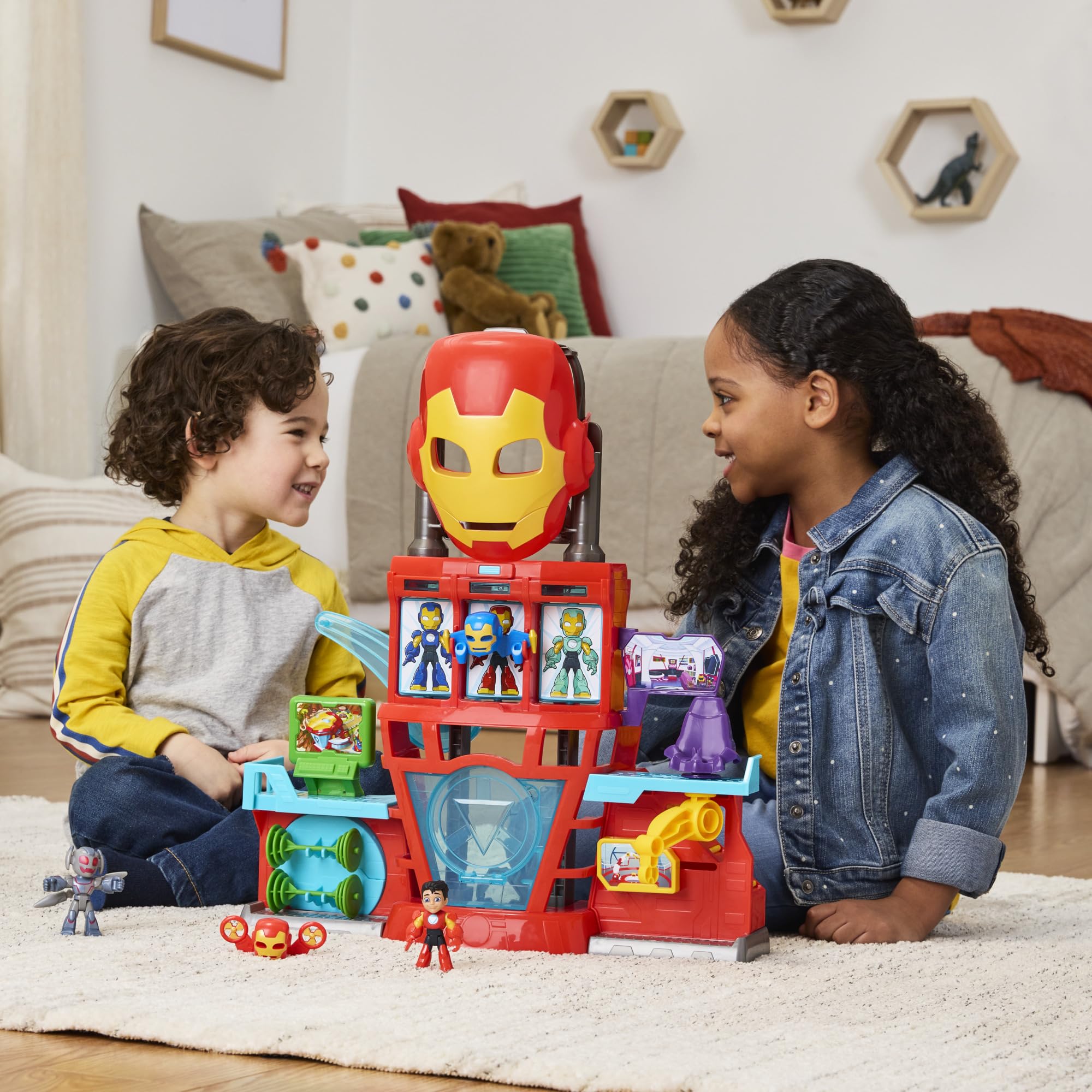 marvel-iron-man-awesome-friends-coffret-qg-iron-man-playset-1 image 5