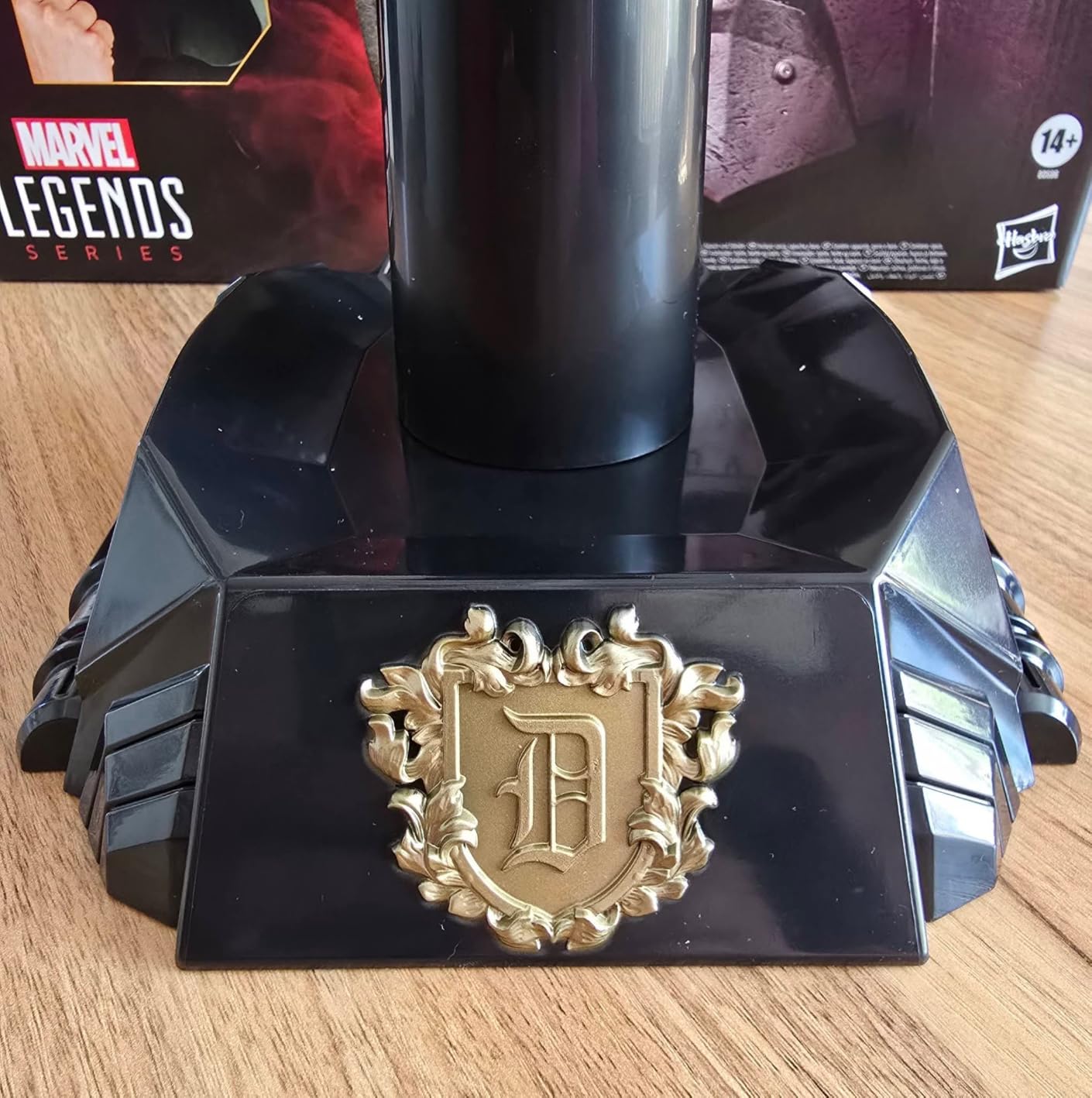 Lourd et sérieux