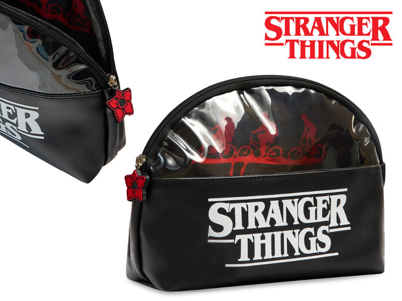 stranger-things-trousse-toilette-noire-rouge-zipp-e-voyage image 5