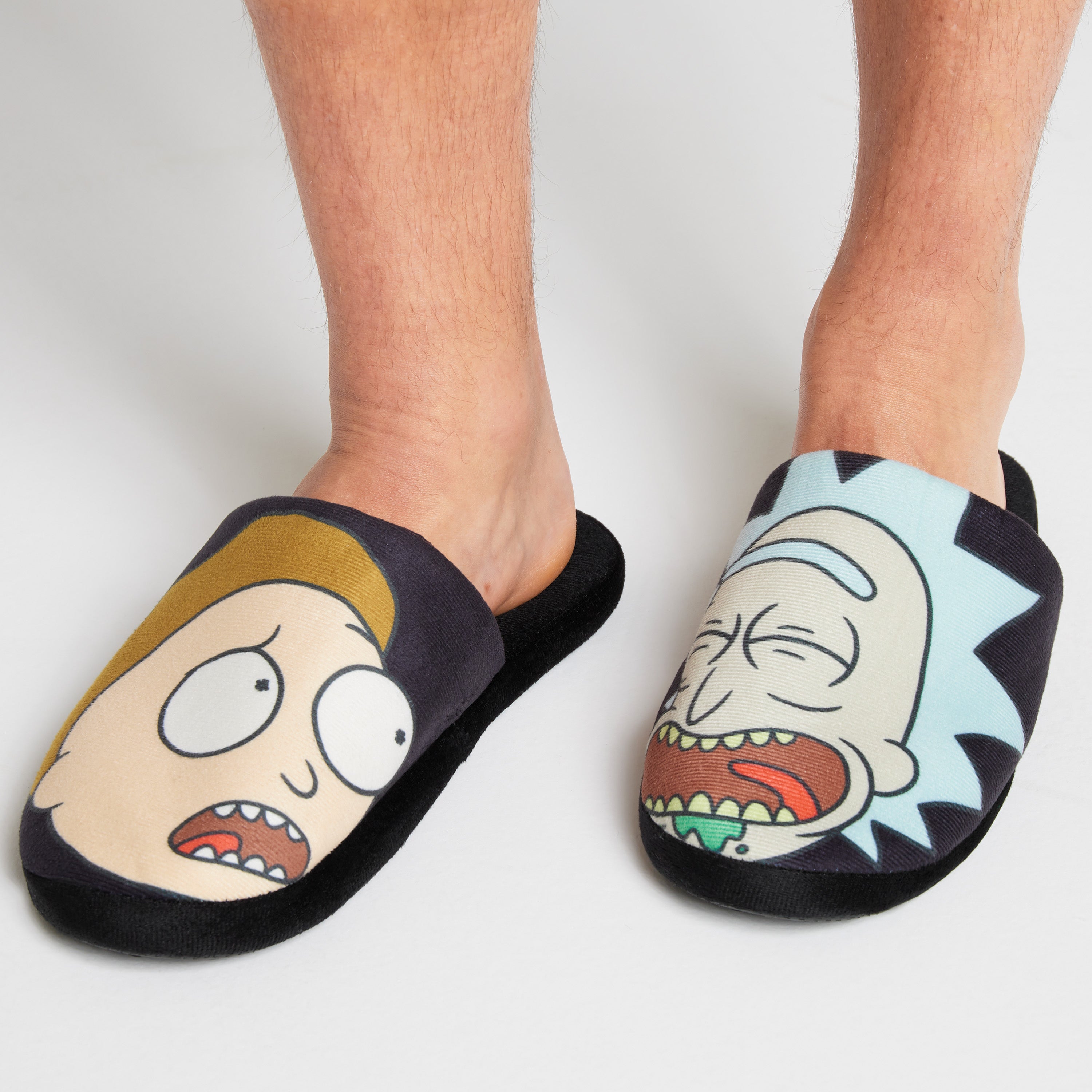rick-and-morty-chaussons-homme-41-42-antid-rapants image 2