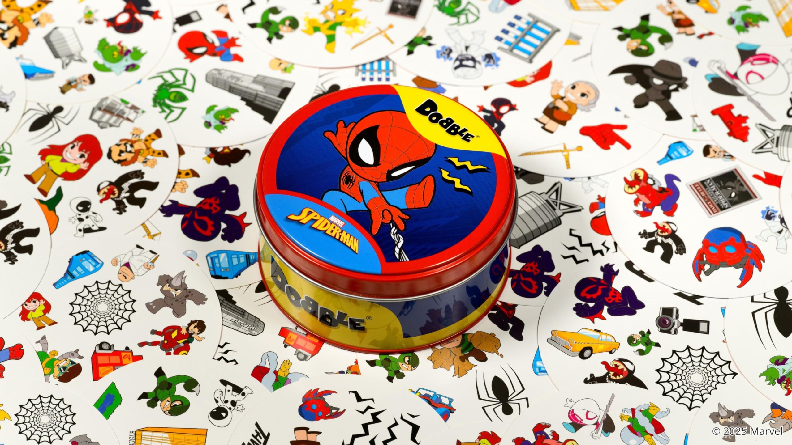 dobble-spiderman-asmodee-jeu-de-cartes-observation-55-cartes image 5