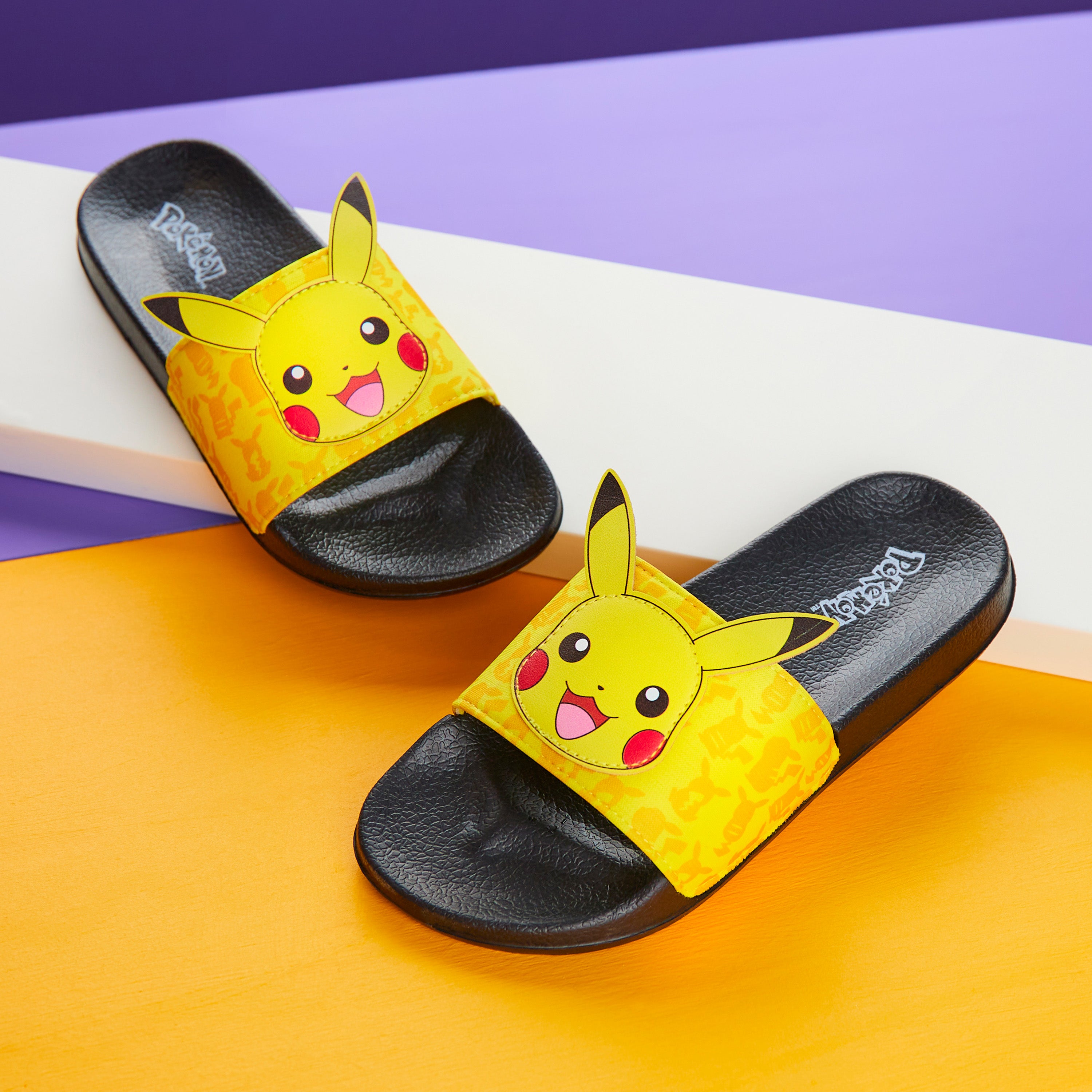 pokemon-claquettes-gar-on-jaunes-piscine-et-plage image 2