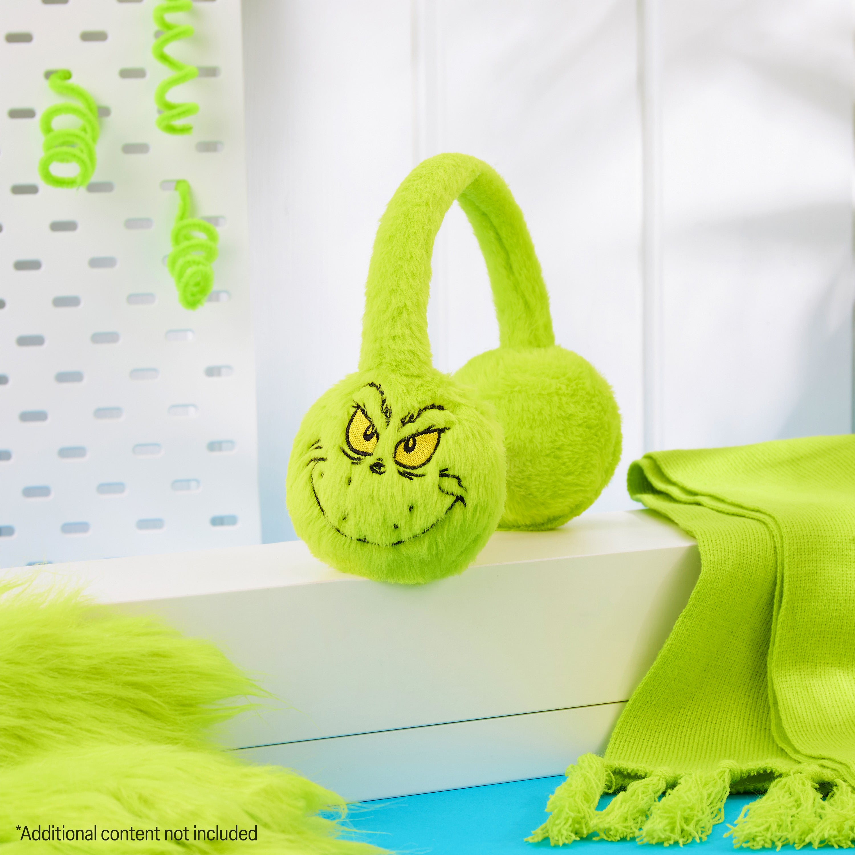 grinch-cache-oreilles-femme-peluche-verte-r-glable image 2