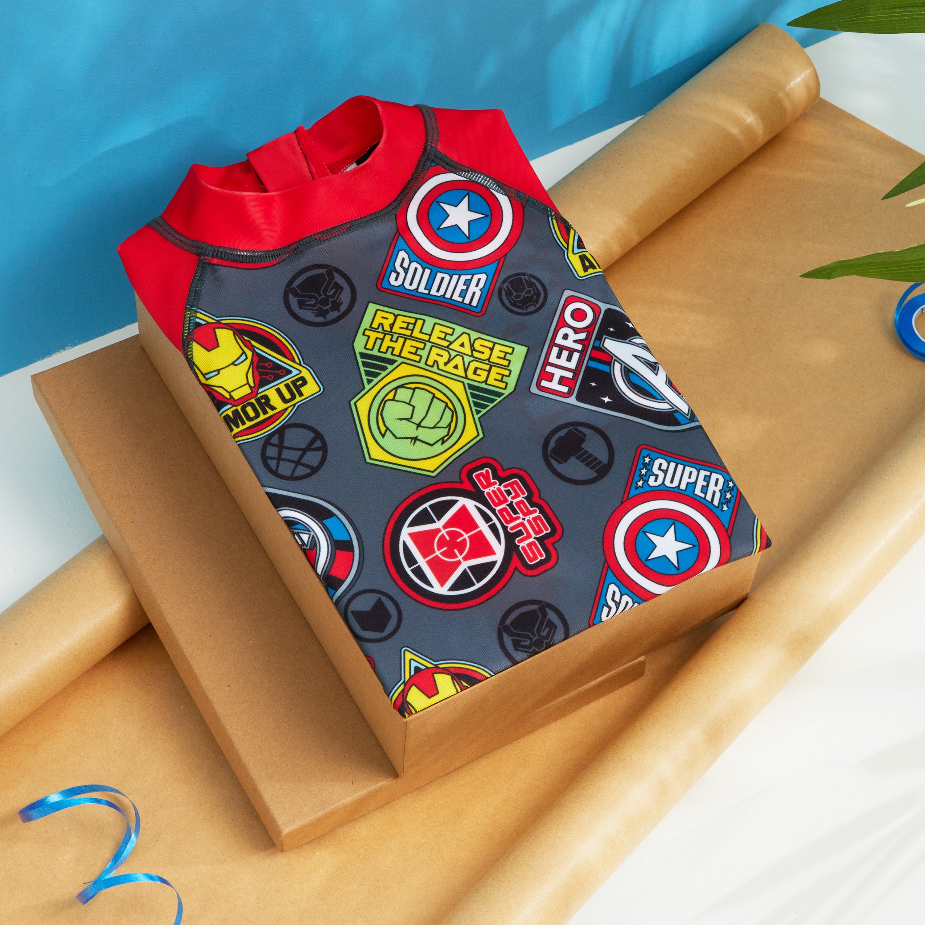 marvel-combinaison-natation-gar-on-spiderman-manches-courtes image 2