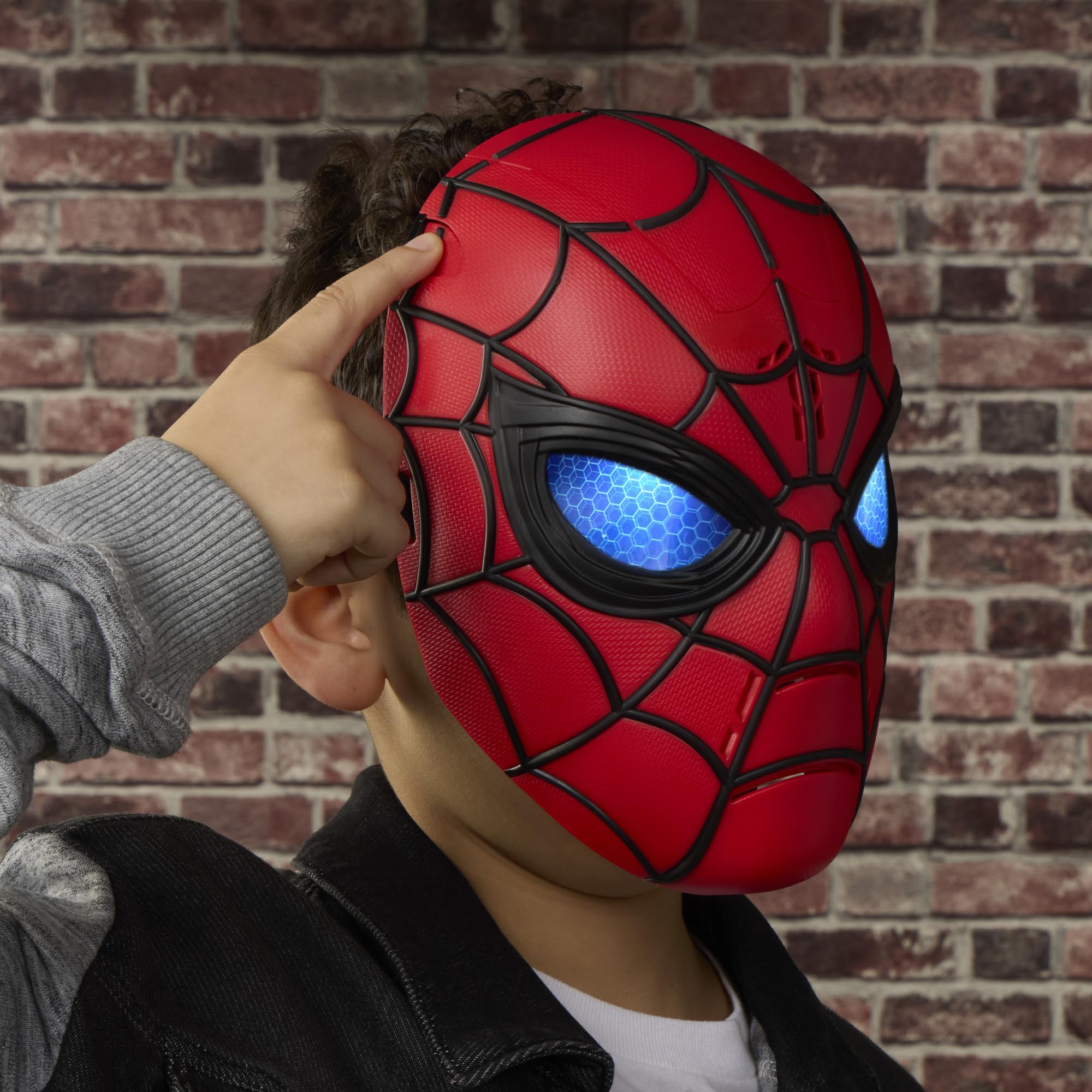 hasbro-spider-man-brand-new-day-masque-lumineux-sonore-enfant image 6