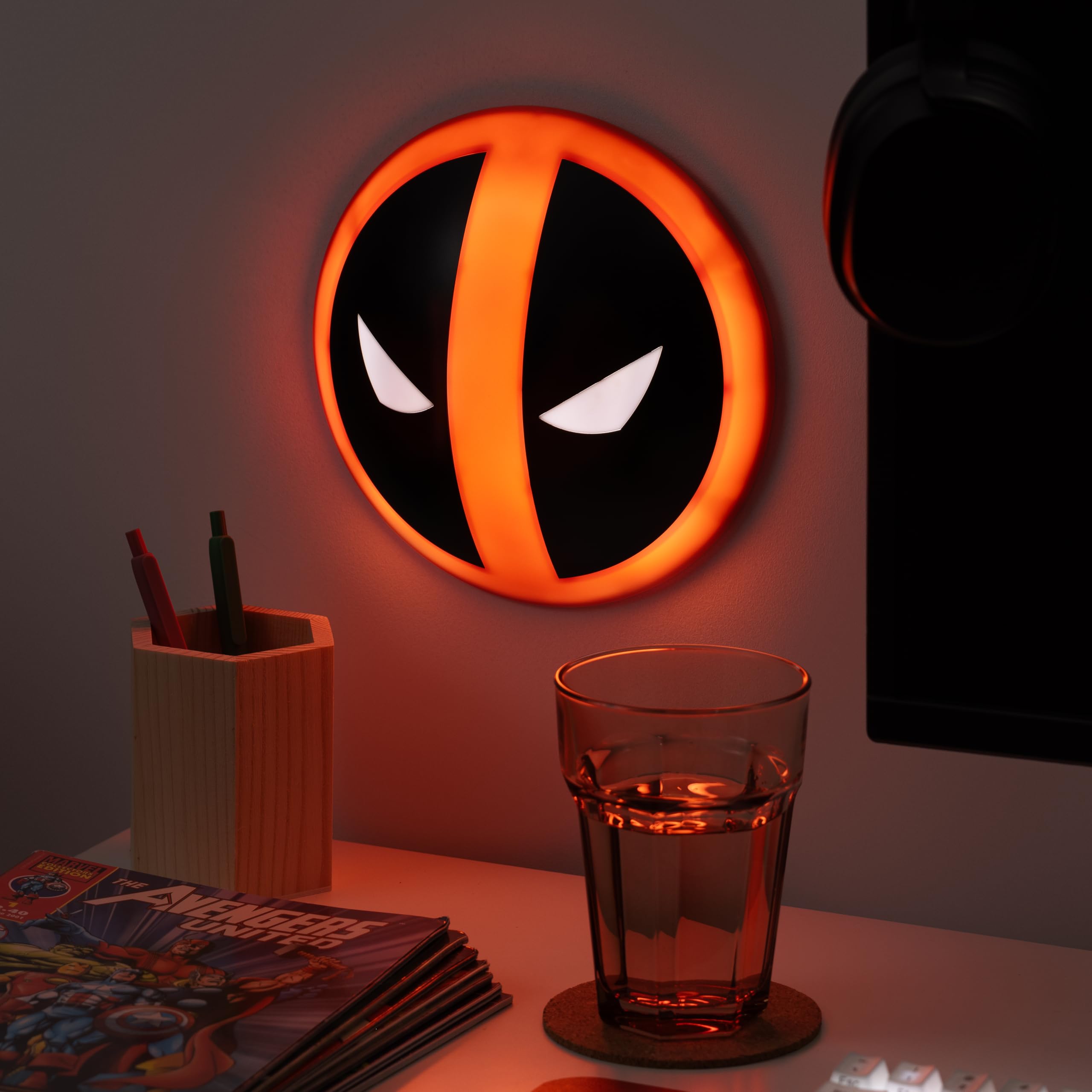 marvel-deadpool-lampe-tactile-masque-logo-chambre-gamer-2-couleurs image 2