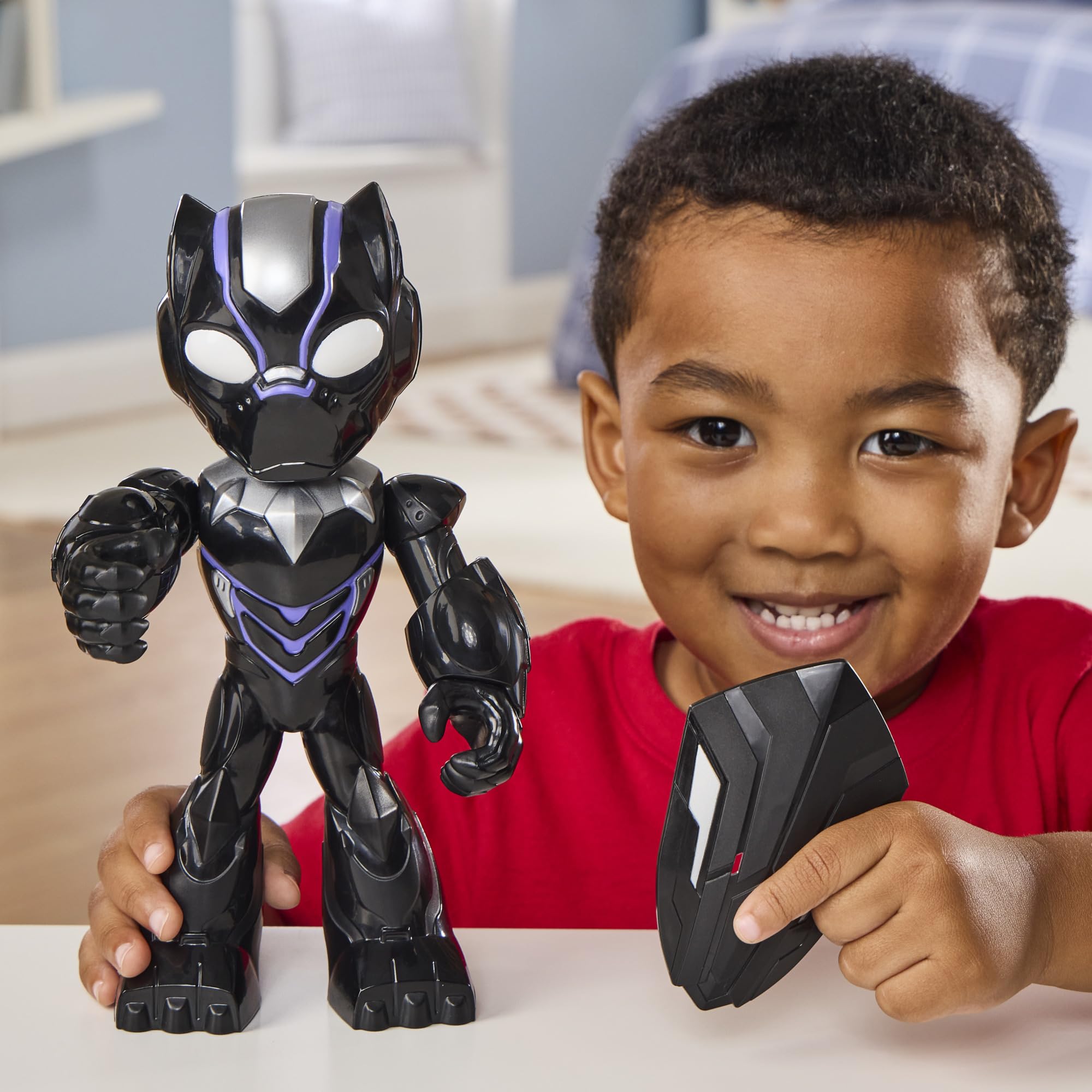 marvel-iron-man-amis-black-panther-figurine-22-8-cm-bouclier image 4