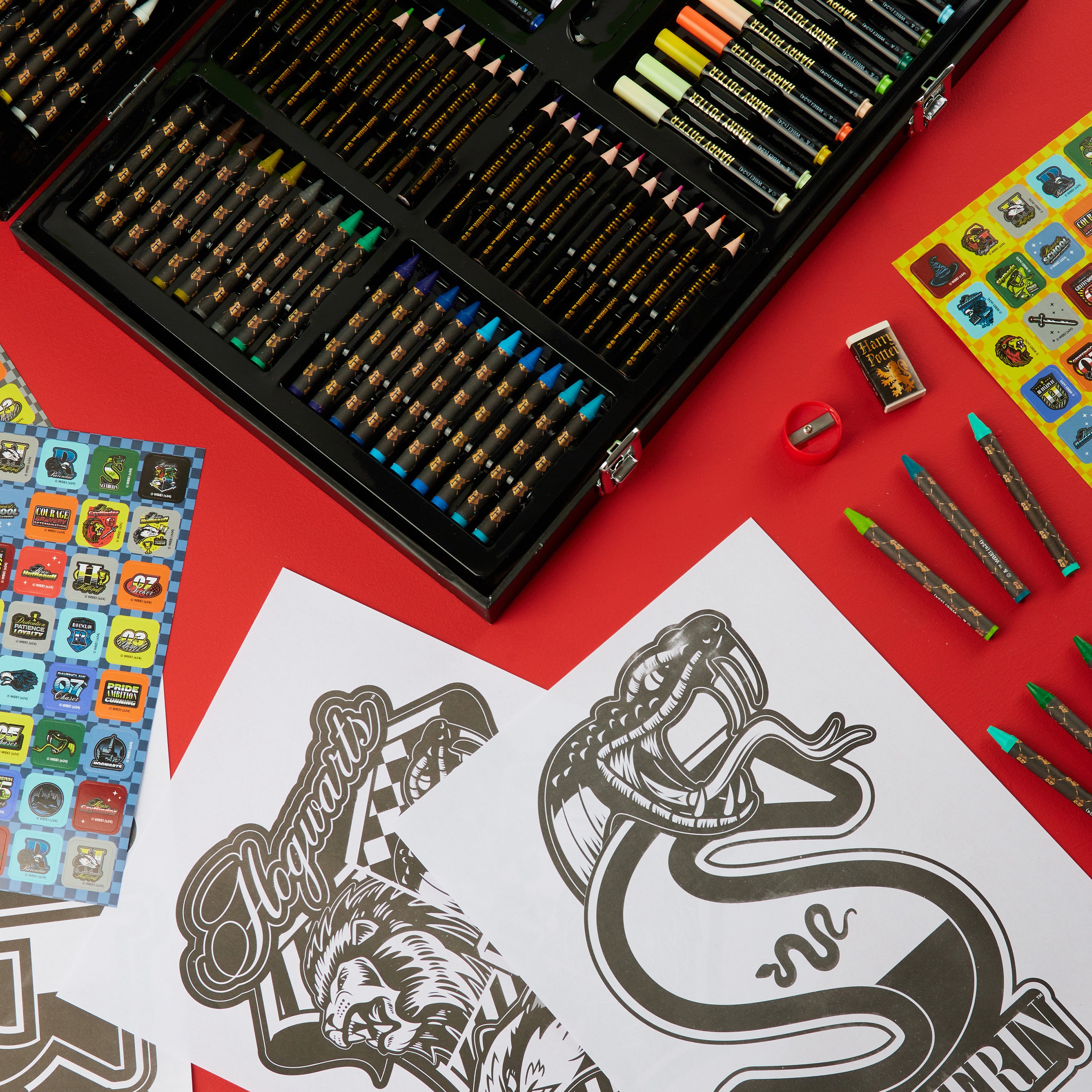 harry-potter-mallette-coloriage-enfant-kit-dessin-noir-100-pi-ces image 5