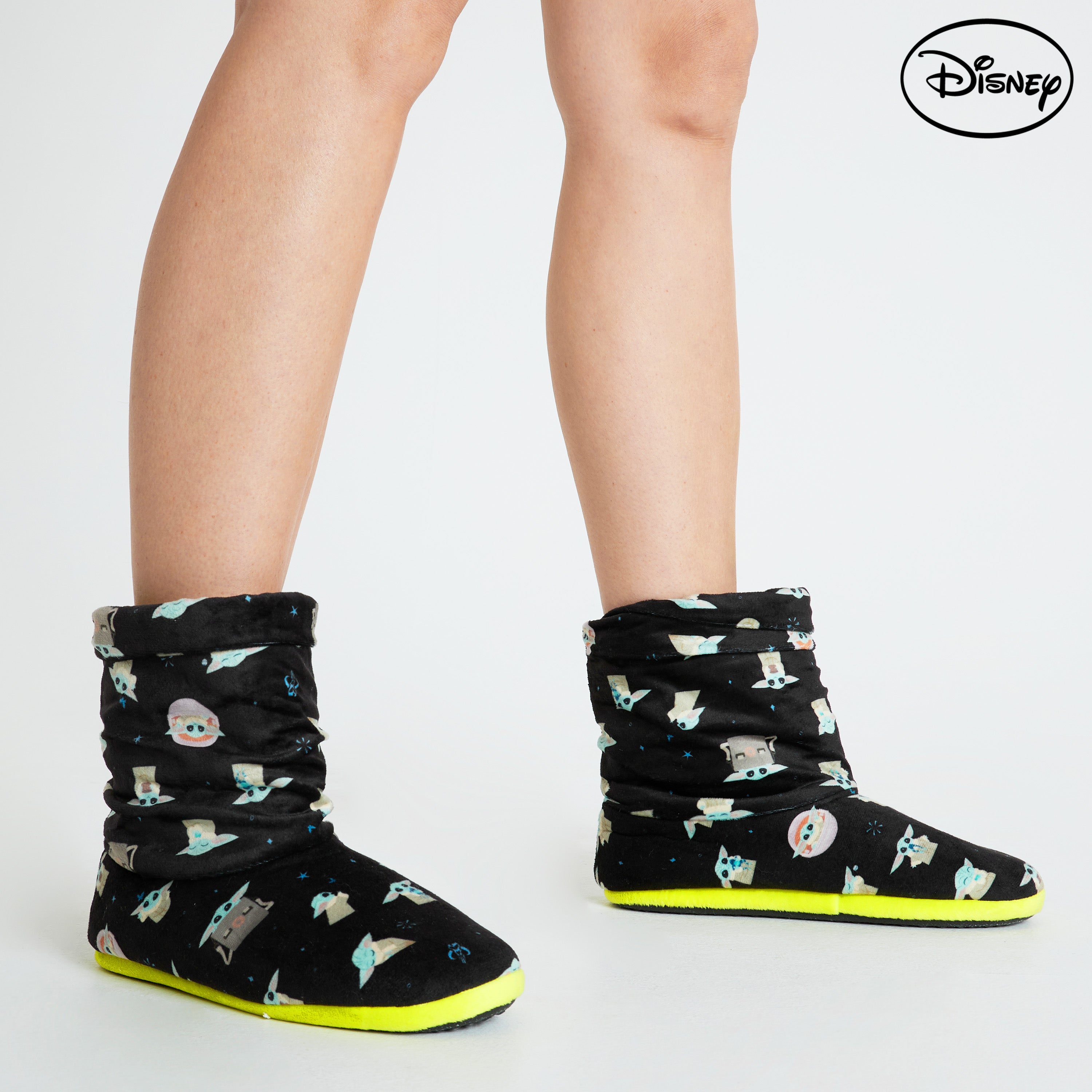 disney-baby-yoda-chaussons-bottes-femme-peluche-verte-chaud image 4