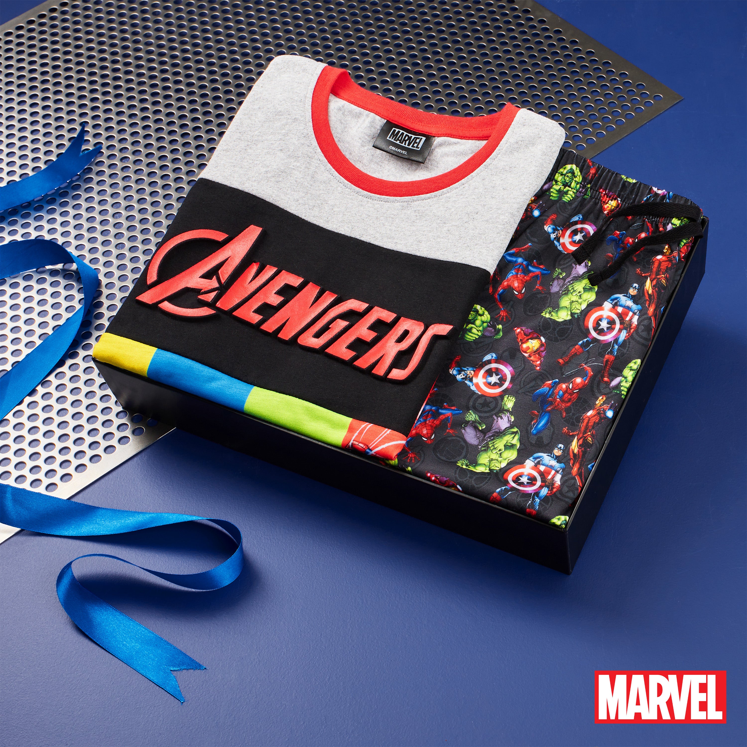 marvel-boys-pyjama-gar-on-spiderman-t-shirt-short image 2