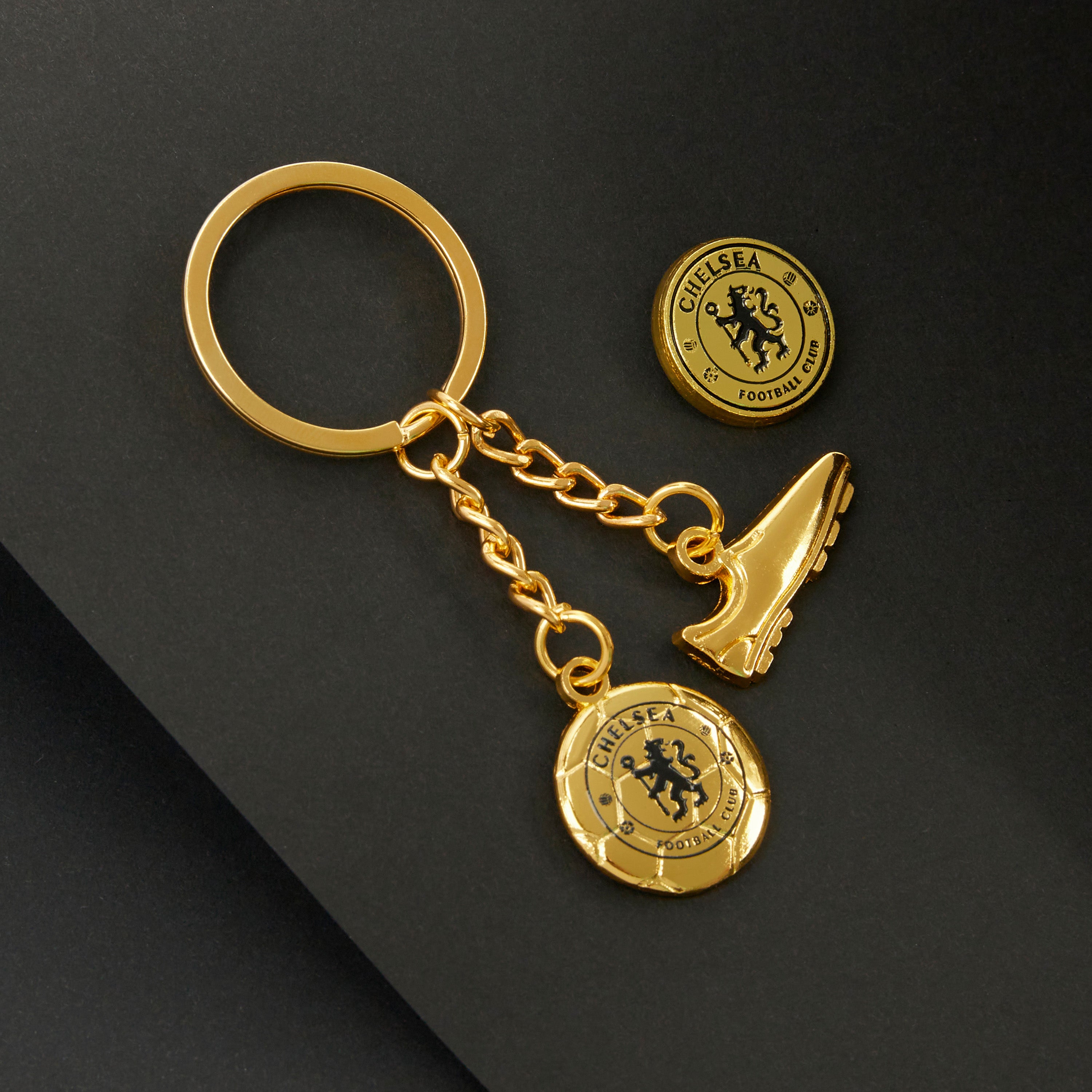 get-trend-men-chelsea-porte-cl-s-et-pin-s-badge-supporter image 2