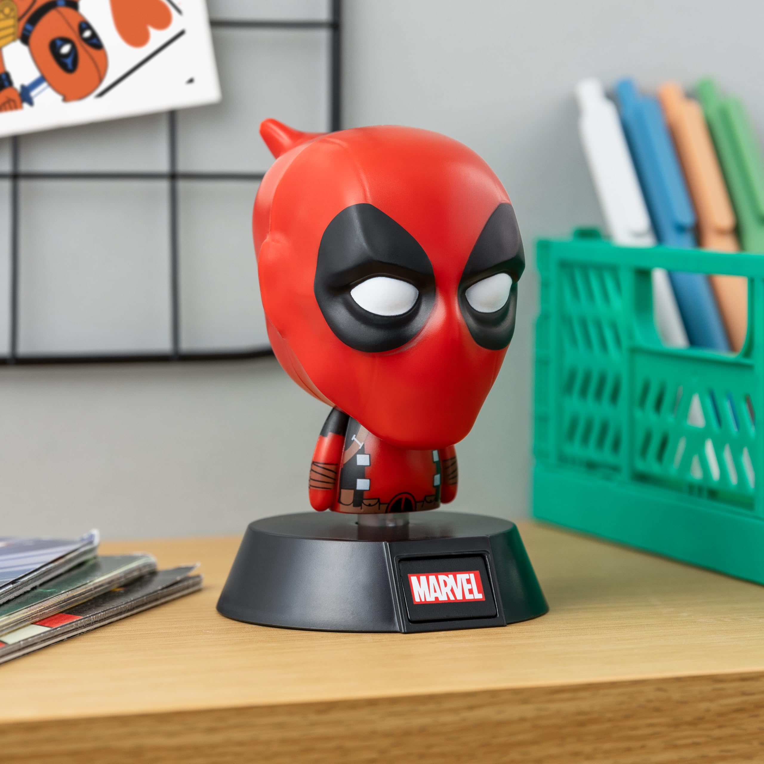marvel-deadpool-lampe-ic-ne-3d-veilleuse-bureau-piles-aaa image 2
