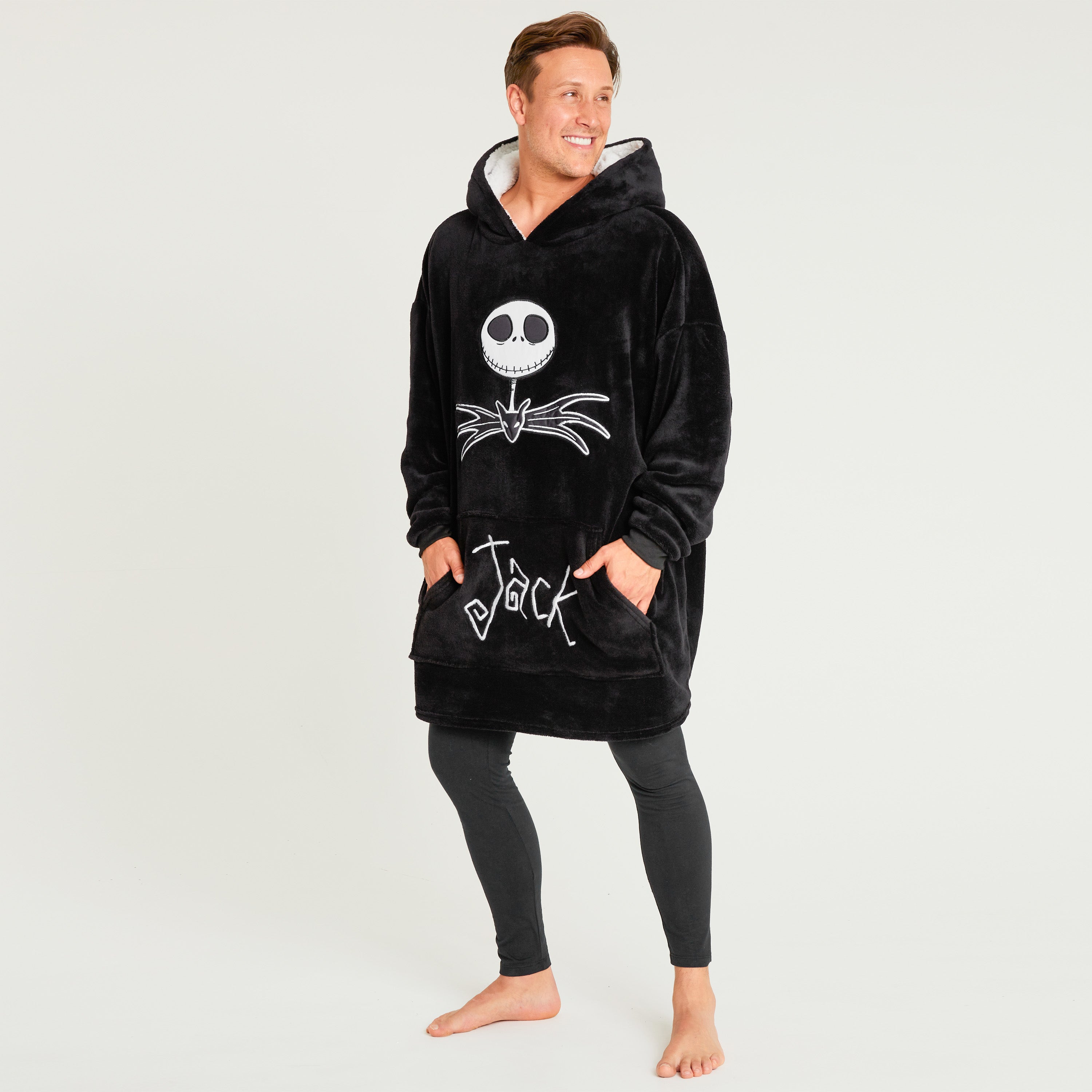 disney-jack-skellington-plaid-capuche-femme-oversize-noir image 1